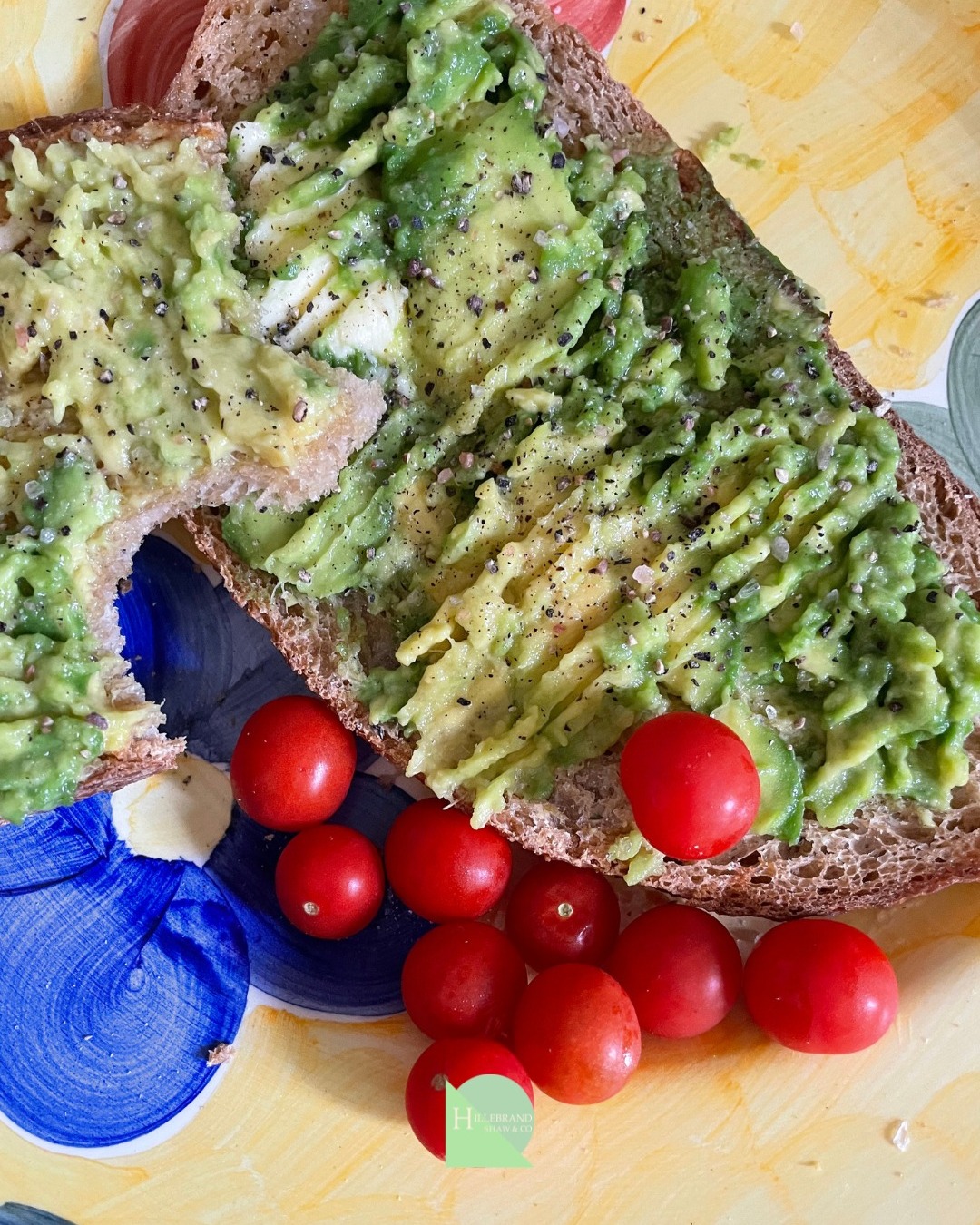 🌱Monday morning message we were very happy to receive 🍅
Those cherry tomatoes from the backyard garden didn’t last long… they’ve officially made it onto avocado toast !🥑
Homegrown and straight onto breakfast!😋
