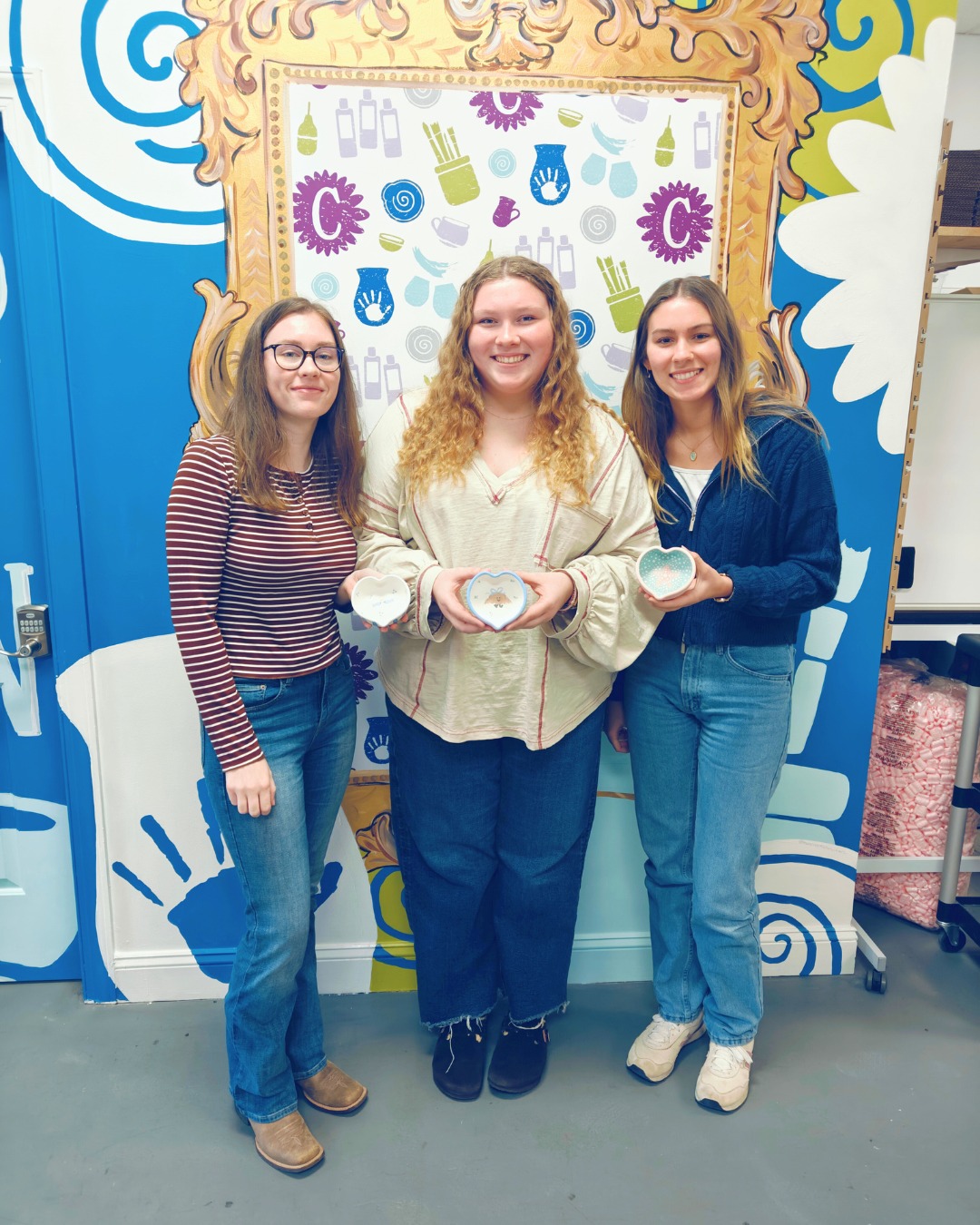 Some of our lovely glaze-your-own customers in the studio!🎨✨ If you still haven't yet, this is your sign to come by this week and create your own handmade masterpiece.👐
GLAZE-YOUR-OWN ANYTIME WE'RE OPEN!
🗓️ Wednesday: 12–5 PM
🗓️ Thursday–Saturday: 12–8 PM
📍Address: 126 W. Main Street, Pilot Mountain, NC
No appointment needed, just walk-in. All final kiln-fired pieces are microwave, dishwasher, and food safe!💜
#PilotMountainNC #PotteryPainting #Creativity #Fun