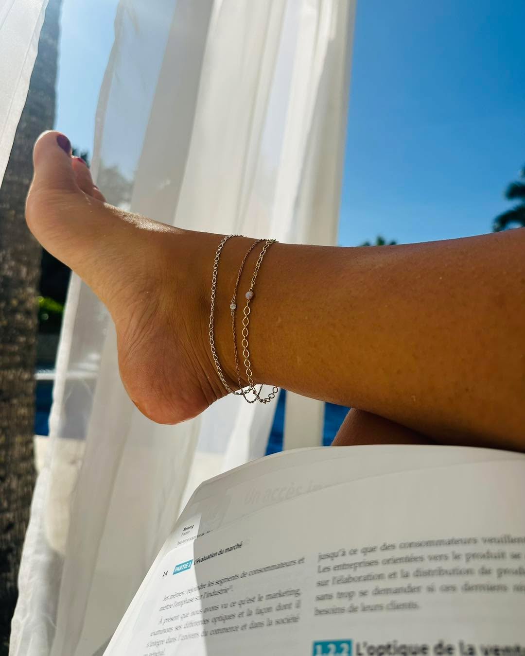 ✨ Ce week-end seulement ✨
Je suis au salon dès demain aujourd’hui et dimanche avec mes bijoux permanents Aprilya Bijoux sans fermoir🤍
📍 Centre Premier Tech
(75 rue Frontenac, Rivière-du-Loup)
🗓 Samedi : 10h à 17h
🗓 Dimanche : 10h à 16h
Tu veux un bijou sans fermoir, personnalisé et fait pour rester avec toi au quotidien ?
C’est le moment parfait pour venir essayer ✨
💫 Installation sur place en quelques minutes
💫 Plusieurs styles (délicat ou plus audacieux)
💫 Idée parfaite entre amies ou pour te gâter
📍 Passe me voir au salon
Viens te faire plaisir ce week-end 🤍
#aprilyabijoux #permanentjewelry #bijouxpersonnalisés #bijouxpermanents #rdl