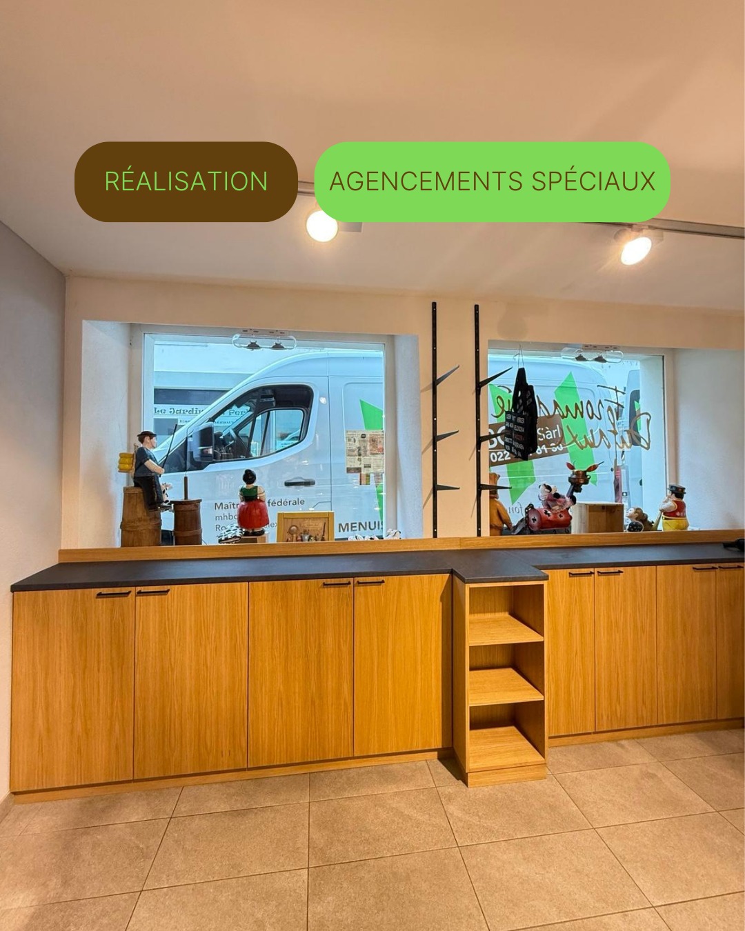 ✨ Réalisation signée MH Bois ✨
Réalisation de divers aménagements de vitrine et de meubles sur mesure pour une boutique de fromages. Produits dans nos ateliers et montés sur place par nos équipes, ces éléments ont été pensés pour valoriser les produits et structurer l’espace de vente.
Nous remercions nos clients pour leur confiance.