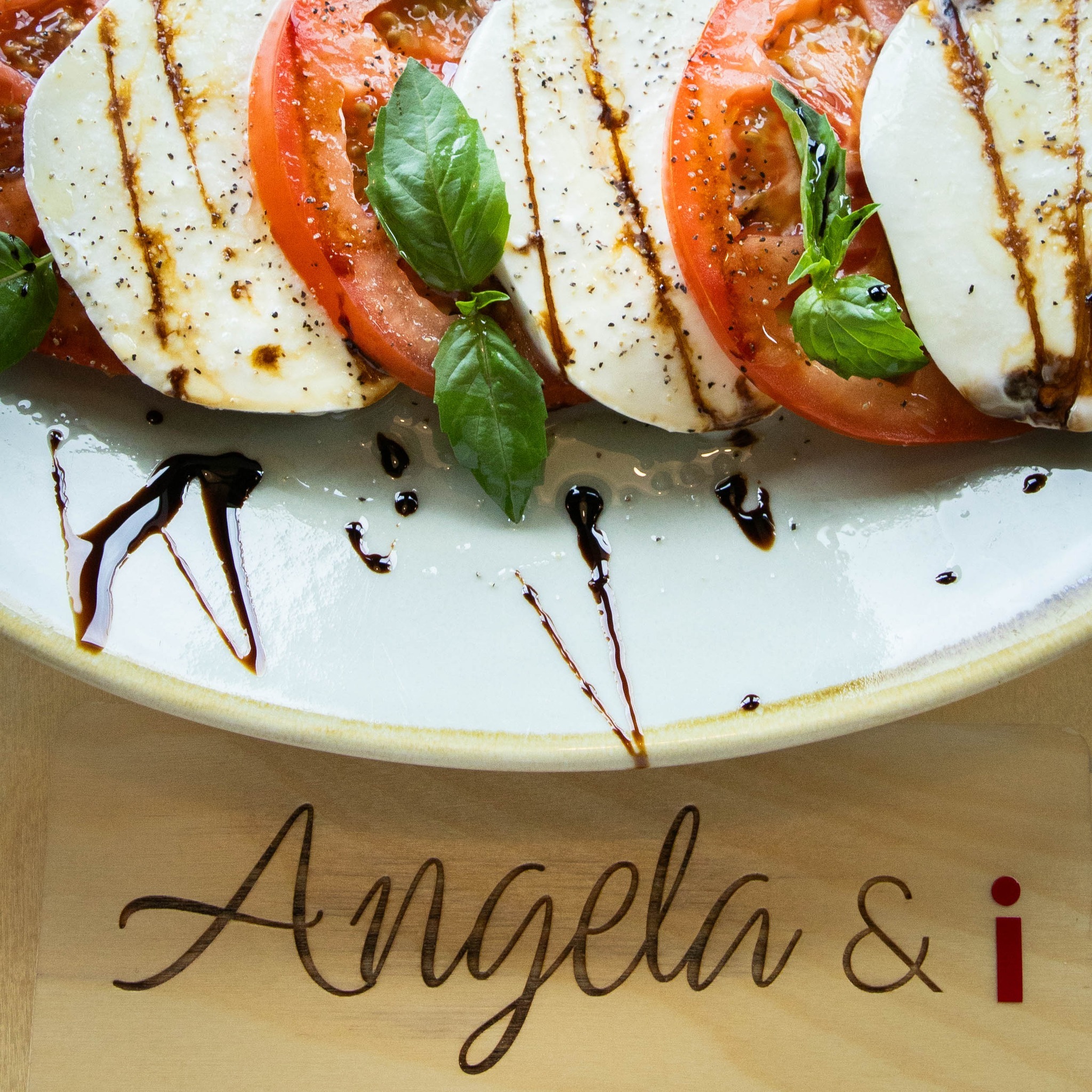 Angela & i, l’endroit idéal pour savourer des plats frais, savoureux et faits maison avec amour — le tout sans friture… miam !
On vous attend pour le lunch 🥗✨