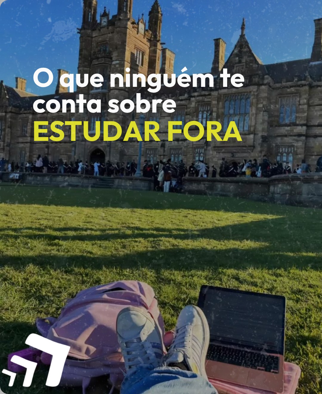 Estudar no exterior pode ser uma das experiências mais transformadoras da vida. Mas existem algumas coisas que poucas pessoas comentam antes de você tomar essa decisão.
No começo, tudo é novo: idioma, rotina, cultura e até a forma como as pessoas se relacionam. Esse processo pode ser desafiador, mas é justamente nesse momento que acontece um dos maiores crescimentos pessoais.
Conviver com pessoas de diferentes países amplia sua visão de mundo, muda a forma como você enxerga oportunidades e faz você perceber que existem muitos caminhos possíveis para construir sua vida e carreira.
E quando a experiência termina, a maioria das pessoas percebe algo em comum: elas voltam diferentes. Mais independentes, mais confiantes e com uma visão muito mais ampla sobre o futuro.
Mais do que estudar fora, é sobre se tornar uma nova versão de si mesmo.
Se você pensa em viver essa experiência, a On Education pode ajudar você a dar o primeiro passo.
#estudarfora #vidainternacional #experienciainternacional #intercambio