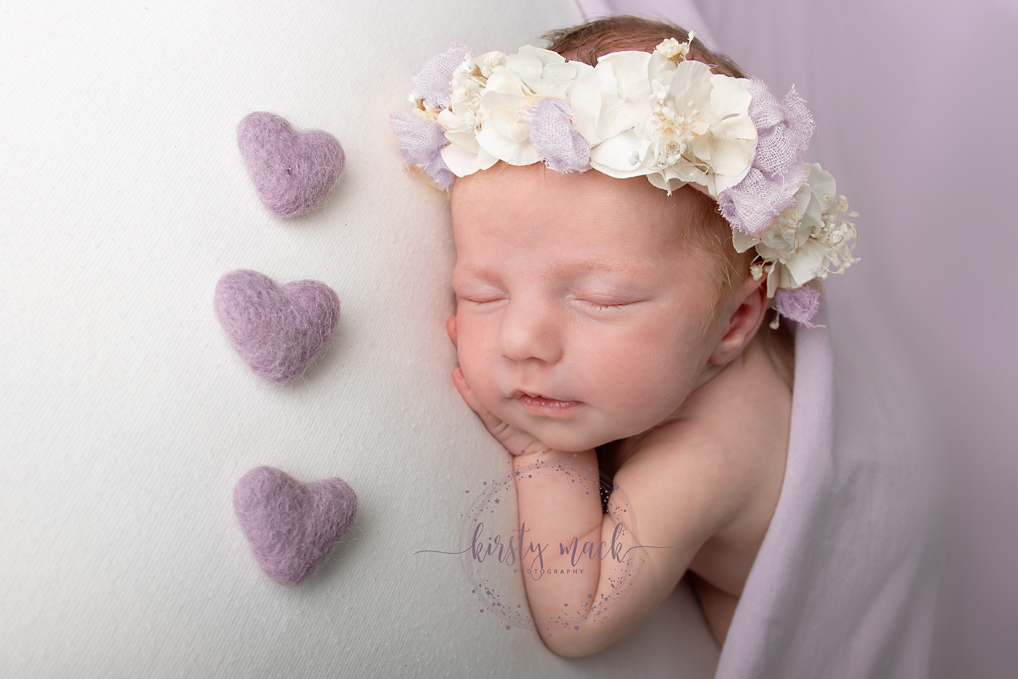 Introducing baby Lyla...14 days new! Lyla had a little smile throughout her shoot today, such a sweetheart and such a happy little lady! Thank you Cerys and Liam for welcoming me into your home today. I hope you love your preview image...there were so many lovely ones, I didn't know what to pick :) xxxx
www.kirstymackphotography.com
#wirralnewbornphotographer #wirralmumsanddads #wirralnewborn #wirralmum #wirralmums #wirralbusiness #wirralbabyphotography
