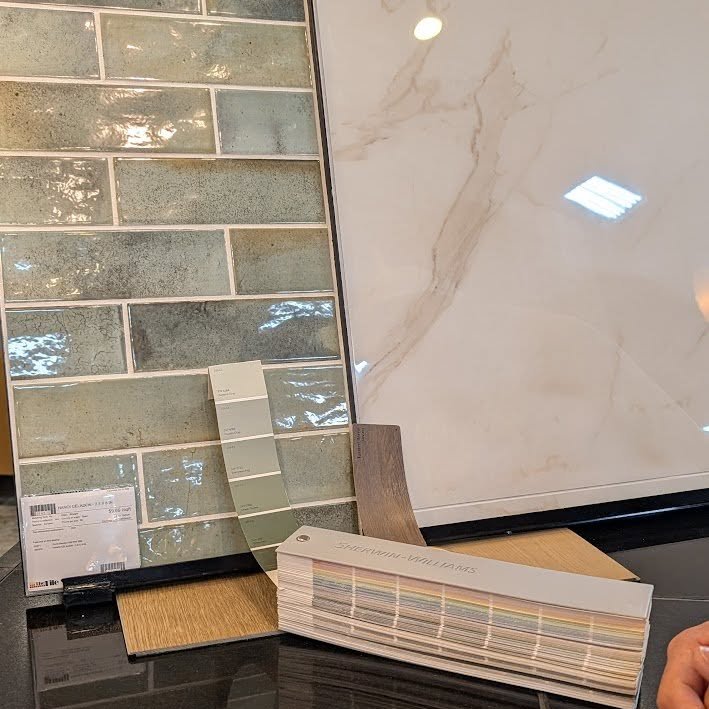 ✨Primary Bathroom Remodel✨
Are we :
Team A -accent tile
- or -
Team B - NO accent tile
Let me know your thoughts below 👇🛀
I love accent tile when it adds color and interest but there's also something to be said about a clean, neutral design where we can just choose color on the walls or with towels.
#interiordesign #vote #bathroomremodel #primarybathroom #bathroomdesign #tiledesign #accenttile #clevelandinteriordesign #bathroomremodeling