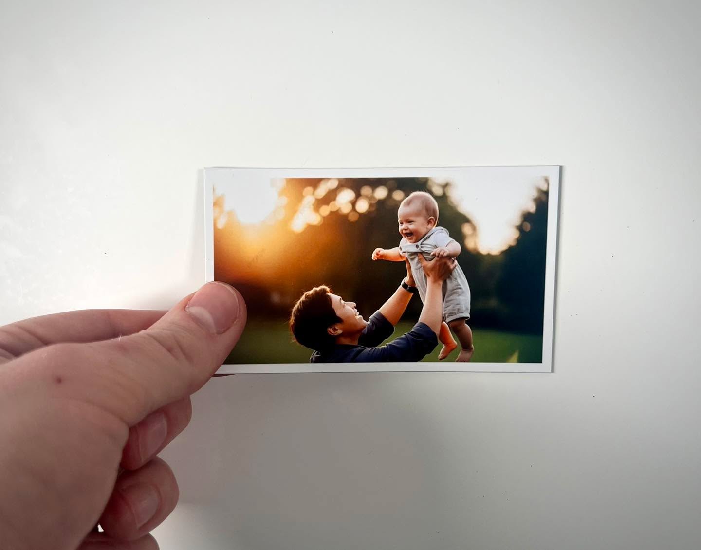 POV: Your favourite memory isn’t stuck on your phone anymore.
The moments that mean the most deserve to be seen every day 🤍
Turn your photos into personalised magnets — made to last.
Tap the link in bio to create yours.
#personalisedgifts #photomagnets #giftideasuk #familymemories #customgifts