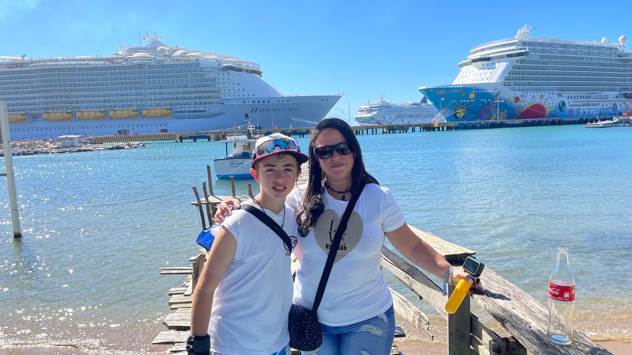 Looking to make the most of your time in Roatán? We’ve got the best options to fit any schedule — private, customizable, and great for local communities 🌴✨
Ready to plan your perfect day? Visit https://www.realdealroatantours.com
and let’s make it happen! 😊 #Roatán #Honduras #HalfDayTours #SupportLocal