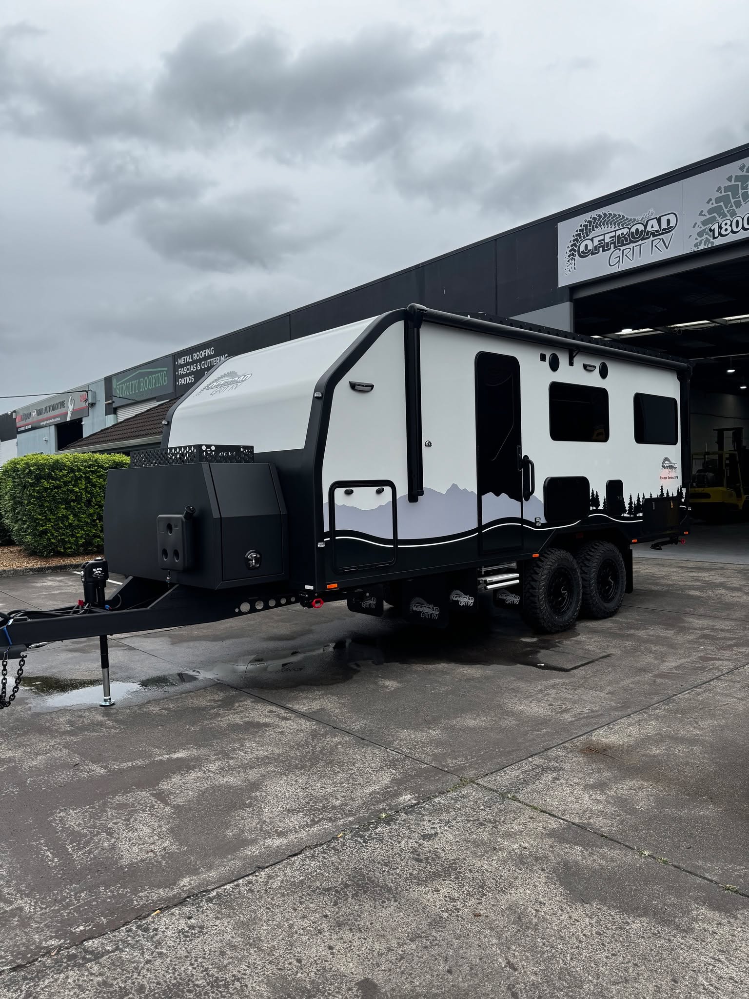 Looking to get into an Offroad Grit RV? 👀
@overland_cruiser_oz are selling their highly spec’d 19’6 Escape, and it’s ready to go.
Loaded with features including:
• 24V battery system
• 2000W of solar
• Drop-down bed
• Single bunk
Plus so much more
👉 This one is dialled in and ready to do the Lap.
Check out the full ad here:
https://www.facebook.com/share/18ALduWTgw/