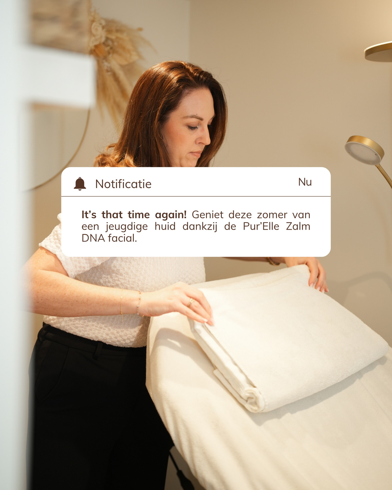 Voel jij dat je huid al mee is met de lente? Of kan ze nog wat extra glow gebruiken voor de zomer die eraan komt? ✨
Heel eerlijk? Na de winter heeft je huid vaak een reset nodig. En dat is exact wat deze behandeling doet 🤍
Pur’Elle tip: boek je Zalm-DNA facial en geef je huid die frisse, gezonde glow terug 💧
Wat doet het?
- Werkt diep op celniveau met Zalm-DNA
- Stimuleert collageen en herstelt je huidbarrière
- Helpt tekenen van veroudering verzachten
Wat mag je verwachten?
Reiniging, peeling, needling met Zalm-DNA, DNA-masker, LED, mini-massage en een verzorgende afsluiter
🎁 Inclusief een thuismasker voor een langdurig resultaat
Wil je nog een stapje verder gaan?
✨ Dermaplaning voor een ultra gladde huid
✨ Glowboost voor extra hydratatie
✨ Lifting voor meer stevigheid en contour
✨ Relax massage voor extra me-time
Het resultaat? Een huid die zacht aanvoelt, straalt en er gewoon… gezond uitziet 🌸 Dit is de ideale behandeling voor élke huid en voor een echte glow ✨✨
Boek je moment via www.purelle.be 🤍 Al een behandeling geboekt en je wil deze graag proberen? Dat kan zeker! Let me know!
Veel liefs,
Lien
Pur’elle Huidinstituut
☎️ 0494 58 65 50
📩 info@purelle.be
🌍 www.purelle.be