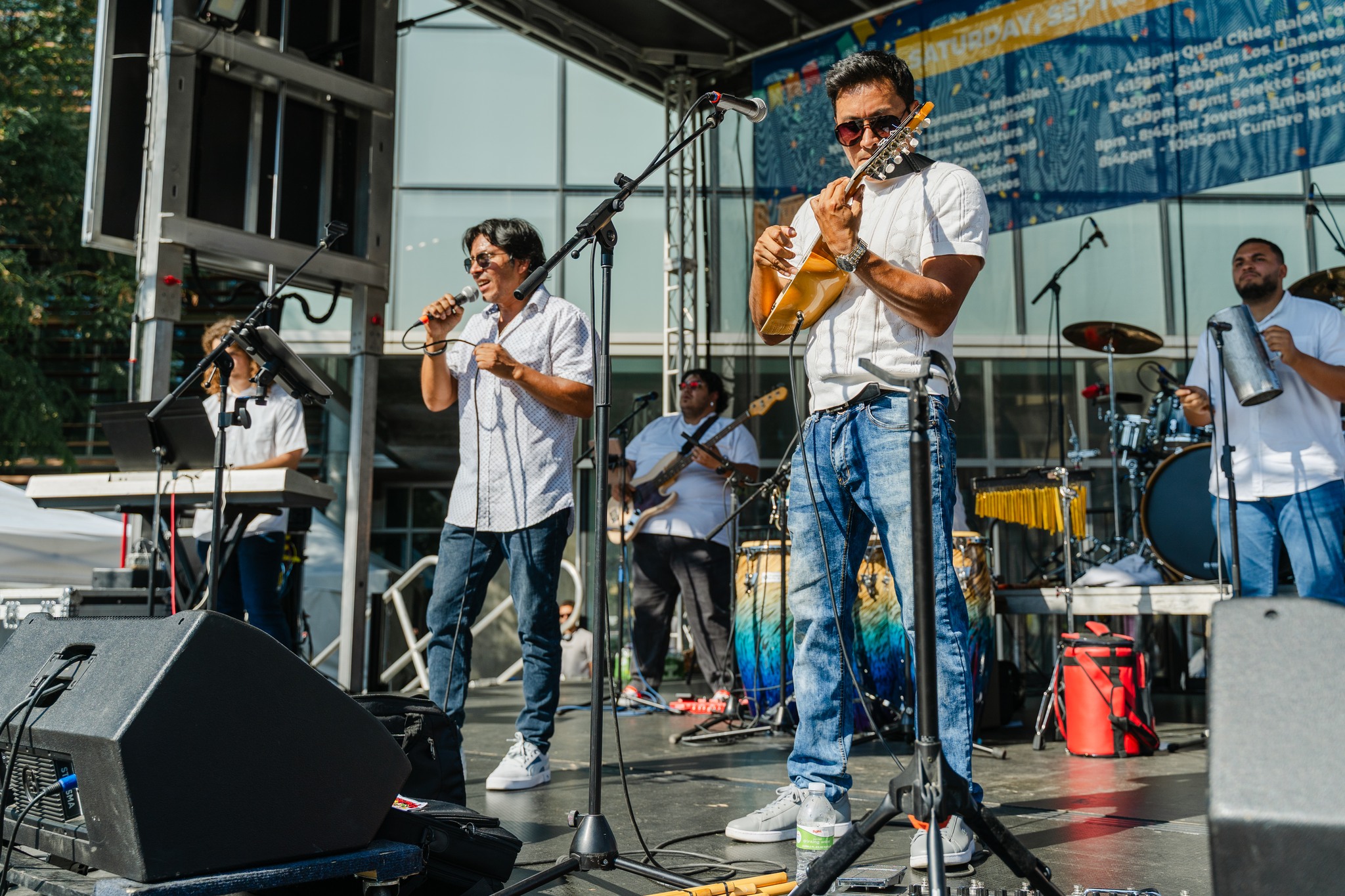Music, fun, and never-ending smiles. That's the Iowa's Latino Heritage Festival๐ค๐ช
๐ Date:
Saturday, September 26 from 10 a.m. to 11 p.m.
Sunday, September 27 from 10 a.m. to 6 pm.
๐ Place:
Western Gateway Park in downtown Des Moines
๐ FREE Parking:
Free parking is available courtesy of Nationwide at the Nationwide ramp at 1100 Walnut Street.
๐๏ธ Ticket price:
$5 for adults and FREE for children under 12
#festival #festivallatino #DSM #IOWA #local #musica