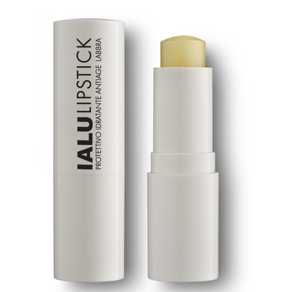 IALU LIPSTICK
Pomadka do ust, która chroni, nawilża i działa przeciwstarzeniowo.
Składniki aktywne to kwas hialuronowy, witamina E, masło kakaowe i shea, oleje: jojoba, oliwkowy, morelowy i Sacha inchi.