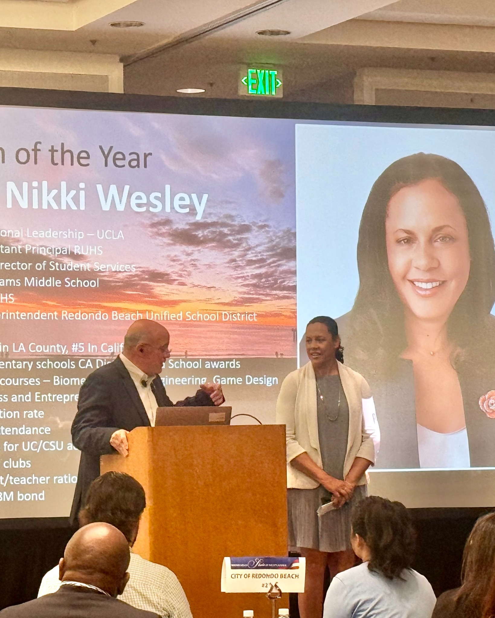 Redondo Beach, on Tuesday, join the Redondo Beach Chamber of Commerce and Mayor Jim Light for the annual State of the City Address. Mayor Light presents an overview of Redondo Beach's accomplishments from the past year, outlines goals for the future, and discusses major initiatives, development projects, and community priorities.
March 24, 7:00-9:30 AM
Breakfast buffet included in registration price
🌊 Made possible in part by the generosity of sponsors @athensservices and @calwater
🌊 Hosted by @sonestaredondobeach 300 N Harbor Dr, Redondo Beach
🌊 Register at link in bio
🌊 Coordinated by the Redondo Beach Chamber of Commerce
#visitkingharbor #RedondoBeach #redondobeachchamberofcommerce #WeAreTheChamberRBCC