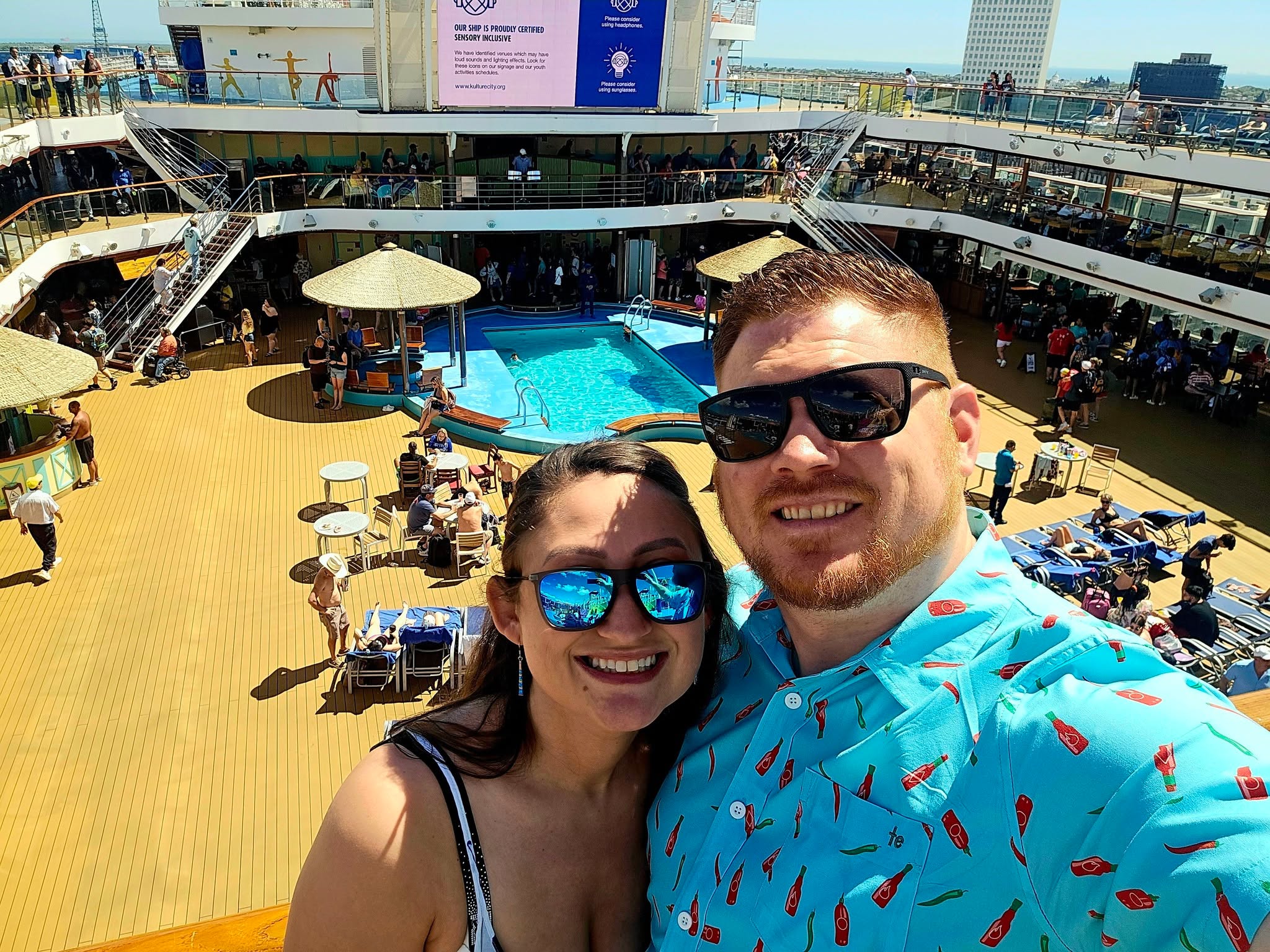 It's officially vacation time! 😎👌🌊🛳