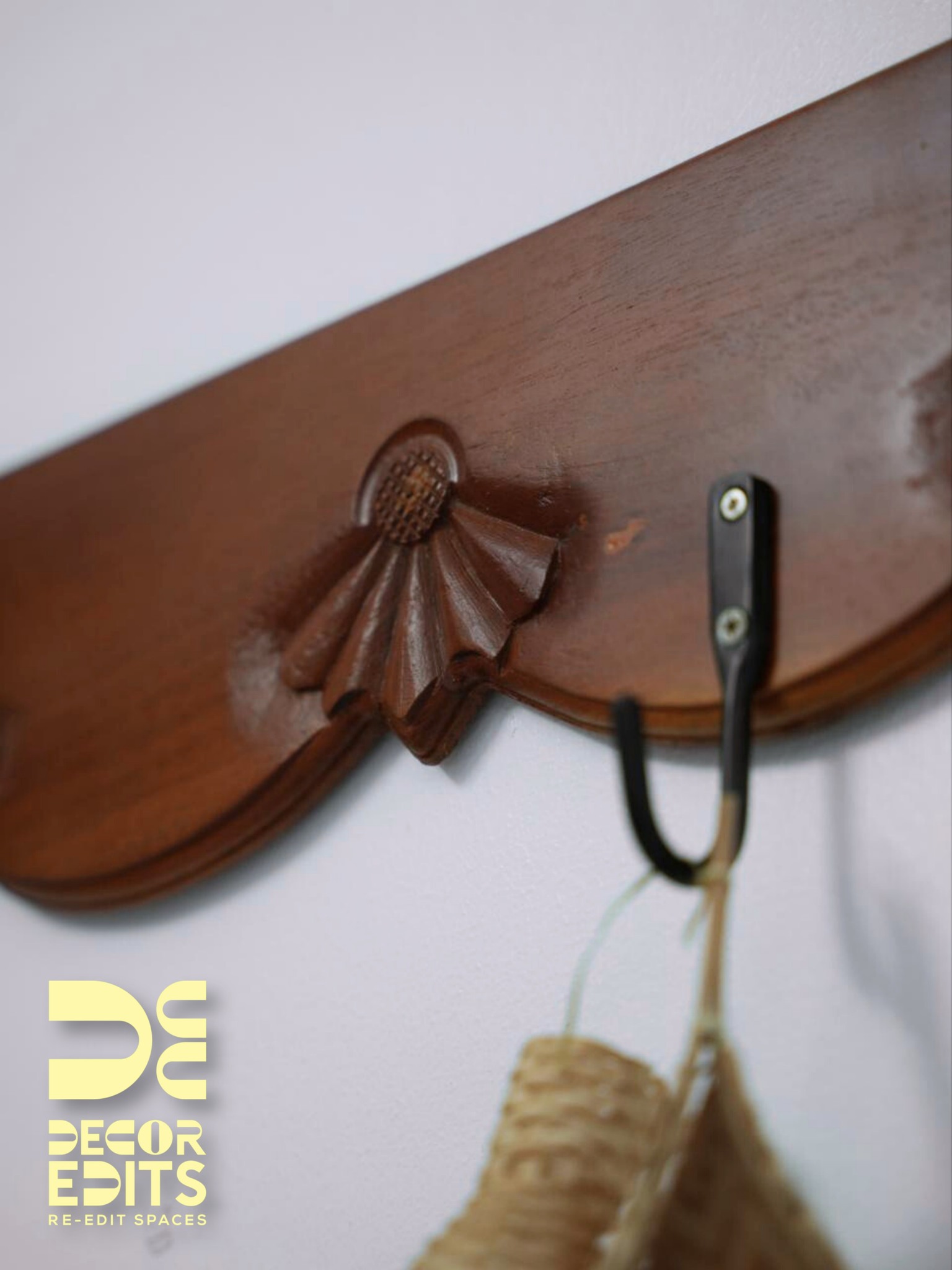 Hand carved wooden panel for wall decor
The wooden panel has got hooks on which small potted plants,diyas etc can be hung.
The antique style wooden panels will very well go with your traditional furniture.
Moreover you can refresh your decor vibe by changing the decor elements that you hang on the hooks.
(wall hanging, wall decor, wall art, home styling, antique, traditional homes)
DM us or whatsapp us at 9778758496 for further enquiries.
#DecorEdit #reclaimeddecor #HomeDecorIdeas #ecofriendlyhome #vintagestyle #woodendecor #walldecor