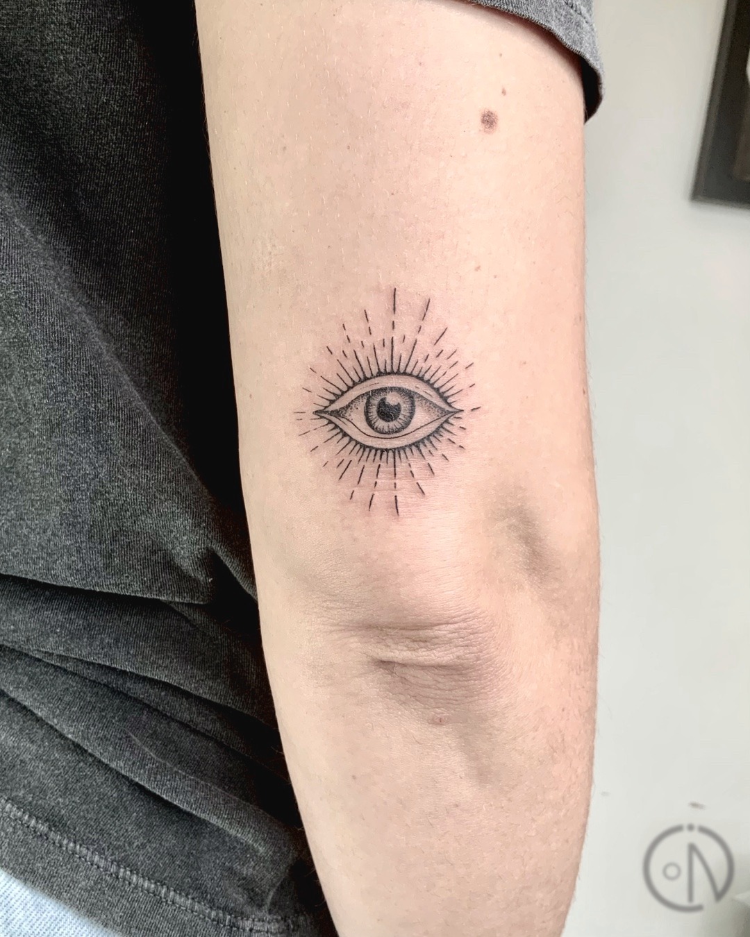 It was an awesome fun Saturday doing this FLASH Tatts! For who missed it and I couldn’t fit in , I’m doing another FLASH DAY this FRIDAY 3rd from 10am “Good Friday”.
I will have some more new designs too !
Thanks to all the beautiful women they came last Saturday.
PM me or email to coninightingale@outlook.com, 021562863
#tatuaje #tattooartist #tutukakatattooartist #whangareitattoo #whangareitattooartist #whangareitattoostudio #finelinetattooartist #flashtattoos