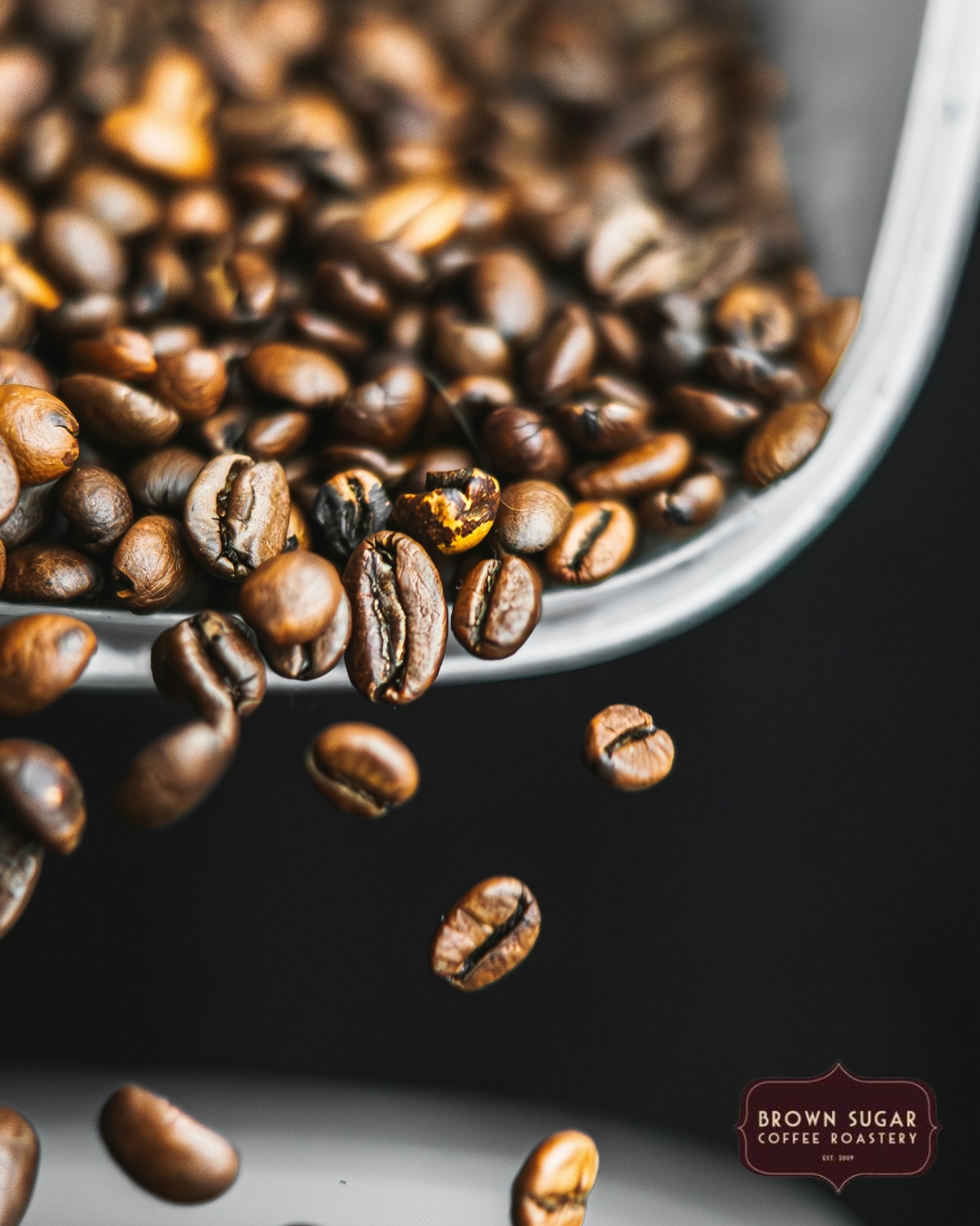 We believe coffee should fuel your day AND nourish your body. 🌿☕
Here's something worth knowing: premium coffee beans are a natural powerhouse of antioxidants. These compounds actively help your body combat free radicals, the culprits behind inflammation and long-term cellular stress. It's one of the reasons clean, high-quality coffee is genuinely good for you, not just good to drink.
The difference is in the bean. Premium sourcing. Organic farming. Fresh small-batch roasting. All of it matters, for your cup and for your health!
We've been roasting this way since 2009 because we believe you deserve both. Sip Clean. Feel better. 🤎
Shop the link in bio.
#SipClean #HealthyCoffee #AntioxidantRich #BrownSugarCoffeeRoastery #CleanCoffee #OrganicCoffee #WyomingRoasted #CoffeeAndWellness