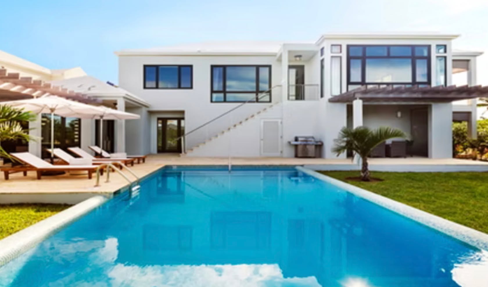 Guests will find a unique experience among Bermuda resorts with villas at The Loren at Pink Beach. The epitome of contemporary luxury, this three-bedroomed villa features stunning ocean views and 3,555 square feet of unmatched privacy, perfect for families or friends traveling together to Bermuda. With two levels encompassing three bedrooms, the two bedrooms downstairs each have their own five-piece marble bathrooms, completed with double vanities and bathtubs, featuring a walk-in rain spa shower, plush bathrobes, SFERRA towels, and Malin+Goetz products. The master bedroom upstairs features all of the above, with the addition of a walk-in closet that offers generous space for both his and her items, plus more. Guests can take advantage of an exclusive private heated pool and entertainment area. They can create their own dining experience by making the most out of the large open-plan kitchen, equipped with state-of-the-art culinary equipment, and pair that with a perfectly sized living room. This unit boasts an environment where guests can enjoy The Loren Life at its finest.
The Loren Residence is a luxury 8-bedroom Villa Private residence that is perfect for multi-generation families or an entourage in search of luxury, social distancing and complete privacy. The Residence offers all, accentuated by understated elegance and grandeur. It embodies Bermuda today, with it's sophisticated embrace of the best of contemporary design. All of this is located adjacent to The Loren Hotel and its accessible world-class resort amenities, but completely separated for those who want full exclusivity and wish to enjoy a fully secluded & hidden paradise. This property is accessible via Private jets as well, and is only 20 min away from Bermuda Airport.
Can we tell you more? Reach out via WhatsApp 1-917-940-2407 info@dominiquedebay.com #DominiqueDebayCollection #TheLorenHotel #PinkBeach #Bermuda #lorenexperience #livethelorenlife