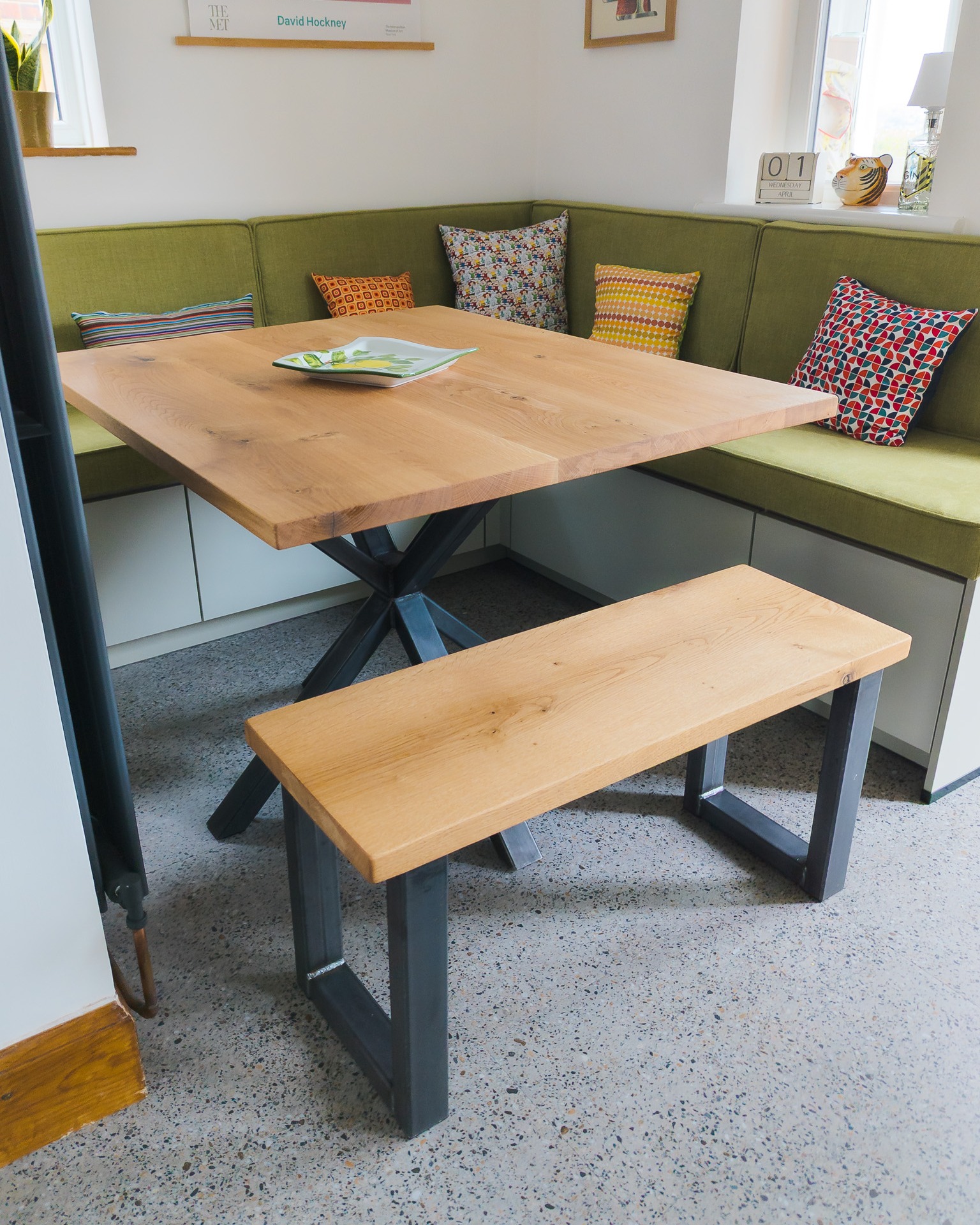 We love how well this fits in. Crafted from reclaimed wood and forged steel, this spider pedestal table blends strength with timeless design.
.
.
.
.
#luxuryfurniture #homeinspo #bespokefurniture #Sheffield #rccfurniture