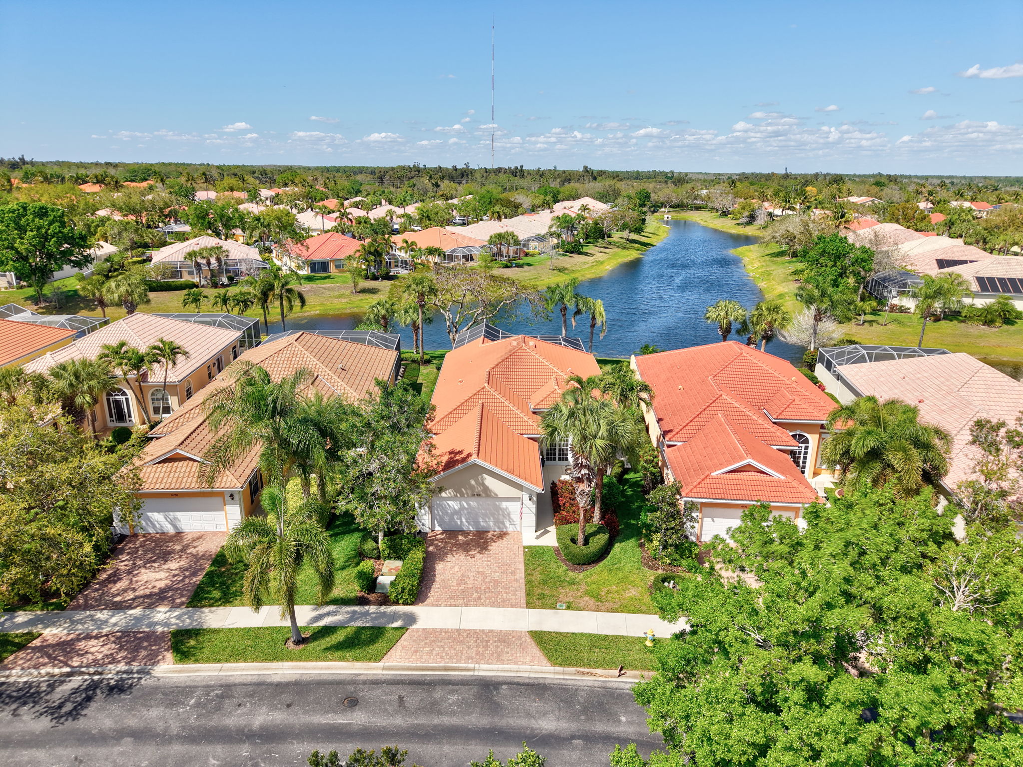 Lake views ✔️ Beautiful pool ✔️ Perfect location in San Remo at Palmira ✔️
This one checks all the boxes—and photographs just as good as it lives.
📍14760 Donatello Ct
.
.
.
#NaplesRealEstate #SanRemoAtPalmira #LuxuryRealEstate #FloridaRealtor #RealtorLife #LuxuryListing #RealEstateMarketing #RealtorNetwork #RealtorTips #RealEstateAgent #ListingOfTheDay #LuxuryHomesNaples #FloridaHomes #RealtorGoals #DreamHomeListing #RealEstatePhotography #TurnkeyPhotography #HouseGoals #PropertyMarketing #RealtorStyle #GatedCommunityNaples #WaterfrontProperty #PoolHomes #LuxuryProperty #FloridaLuxuryHomes #NaplesLuxuryLiving #RealEstateExpert #HomeForSaleNaples #OpenHouseNaples #NaplesRealtor