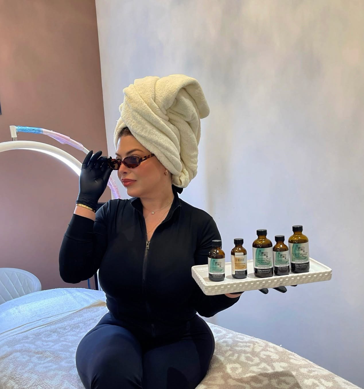 Serving peels & results… not excuses 💅🏽
Comment a ❤to book your next peel!✨
#chemicalpeels #glymedplus #glymed #esthetician #clearskin