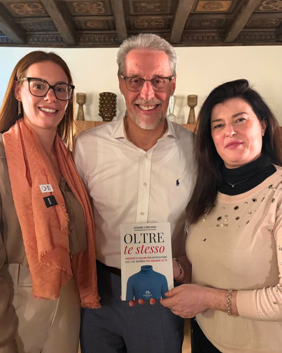 #RewFormazione
La scorsa settimana si è tenuta la serata dedicata alla formazione di REW, che ha visto come ospite Cesare Carcano, autore del libro "Oltre te stesso": un incontro di condivisione e grande profondità umana.
Ringraziamo il nostro ospite riportando le sue parole:
“Un incontro ricco di contenuti, riflessioni e soprattutto di energia umana.
Ogni volta che si ha l’opportunità di confrontarsi con persone profondamente impegnate nel proprio lavoro, nella vita e nella famiglia, si torna a casa con qualcosa in più: nuove prospettive, emozioni autentiche e un forte senso di connessione.
Momenti come questi ricordano quanto il valore delle relazioni e della condivisione sia centrale, non solo a livello professionale, ma anche personale.”
Ci associamo a questo messaggio e ringraziamo le nostre socie per la presenza e la continua volontà di mettersi in gioco, crescere e contribuire attivamente alla vita dell’associazione.
REW – Real Executive Women.