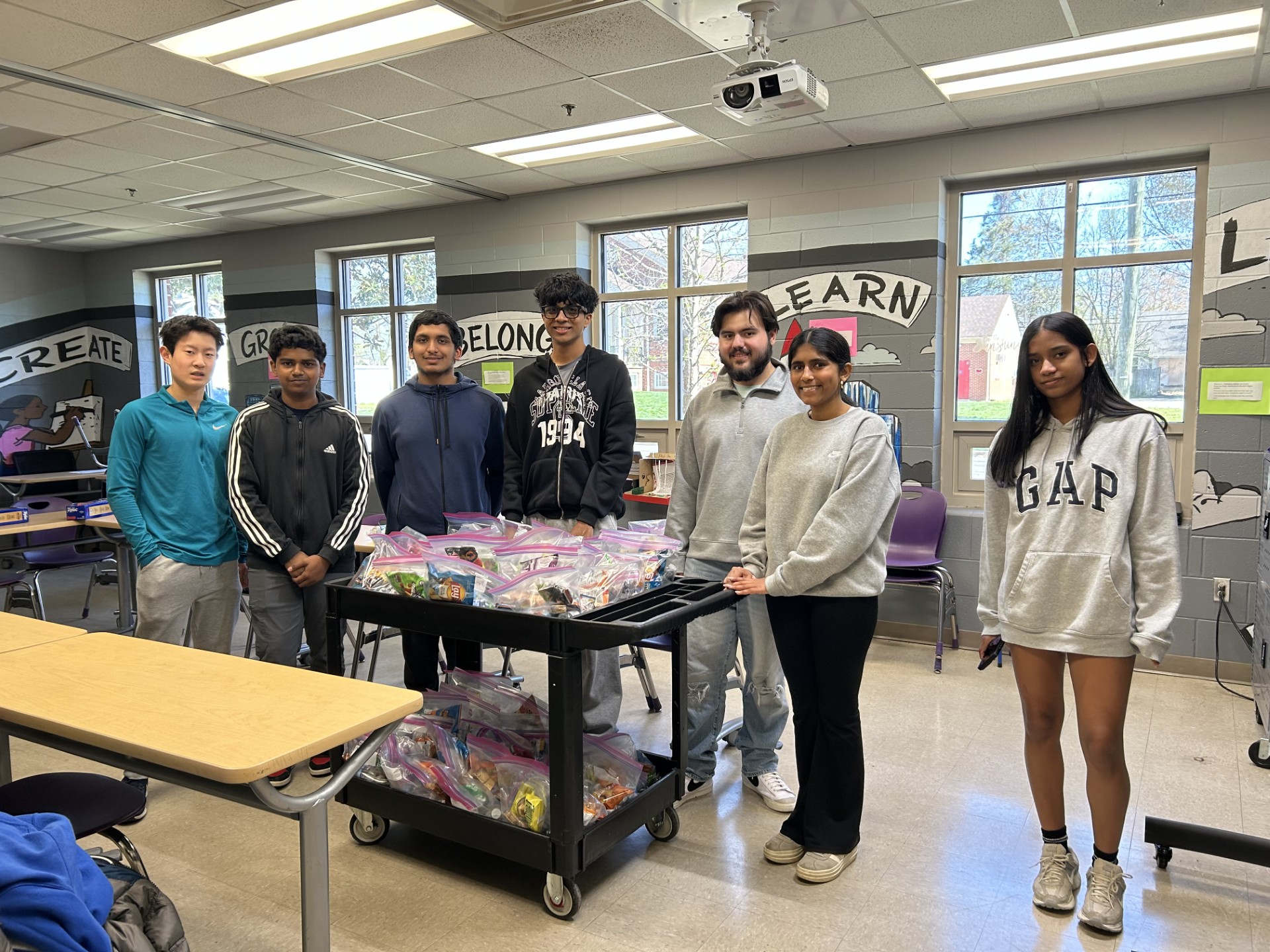 Thank you to the group from FundFlow (@fundflow.rva), a student-led service organization, that came out to pack snack bags for the kids in our after-school programs. It’s inspiring to see young people step up and lead efforts to bridge gaps in the Richmond community.