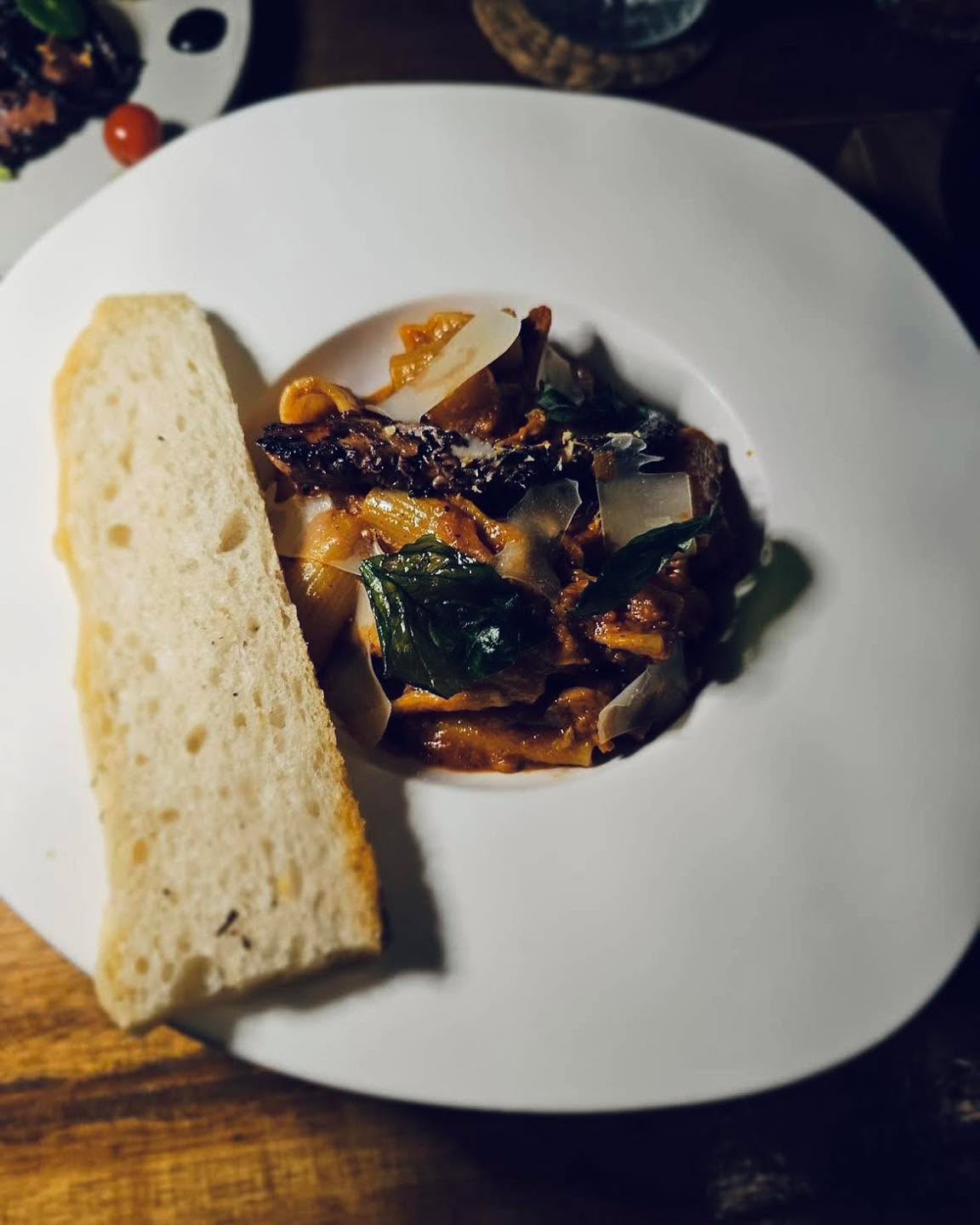 Our Octopus Ragú brings tender, flavorful bites that are made to be savored. Share your experience with us, your feedback helps us grow and make every visit even better. 💙
Our Easter Menu is still available April 6 (check our previous post for more details) 🪺
📸 Maëla Baudic (Google Review, 2026)
Lunch: 11:00am - 3:00pm
Dinner: 6:00pm - 12:00mn
#Octopus
#SeafoodDinner
#ElNidoPalawan
#Gastronomy
#IslandFood
#FreshSeafood
#SeafoodRestaurant
#ElNido