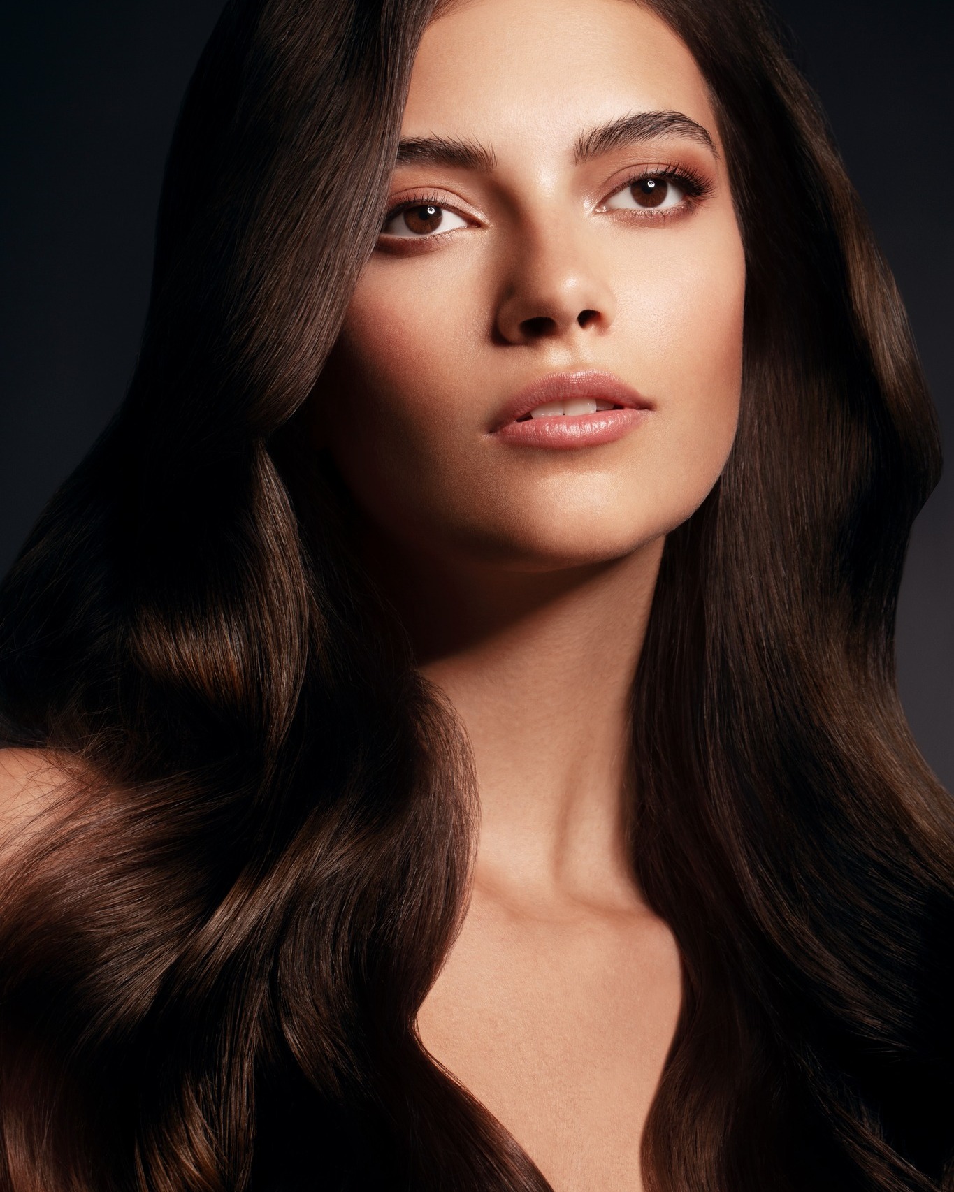 #tb to this hair shooting📸
Model @laura_theresa_g
Model Agency @modelwerk
Hair & Make Up Artist @laurie.makeupartist
Retouch @juliakuryliuk_retoucher
Photography by Tamara Specht
#haircampaign #hairproducts #beautyphotography #beautyretouch #highendretouch #tamaraspecht