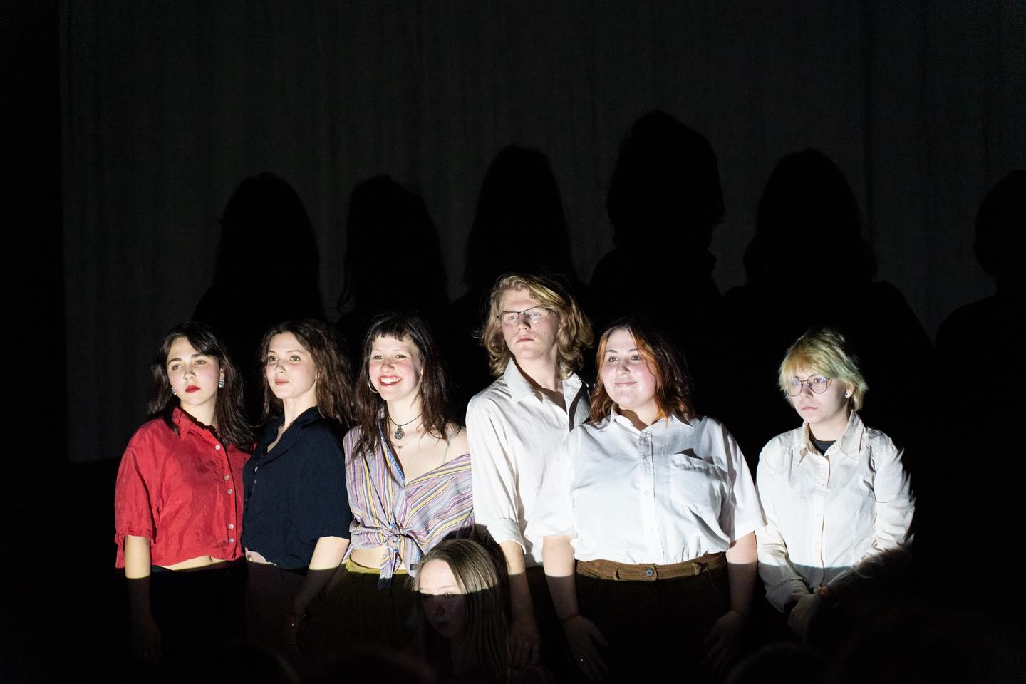 Díky! 😊 Světový den divadla máme úspěšně za sebou a tady pár fotek z akce 📷
Více na kukdivadlo.cz
Konkrétní poděkování patří hercům, recitátorům, technikům, rodičům, dalším rodinným příslušníkům, přátelům a kamarádům, ZUŠ Štítného - vedení a kolegům…. zkrátka všem, co se na akci podíleli a bez kterých by to nešlo! Velké díky🍀❤️ vážíme si Vaší podpory!✨
#kukdivadlo #dramaťák #dramatak #theatreworks #theatrekid #theatre #theatrelife #svetovydendivadla #zusstitneho