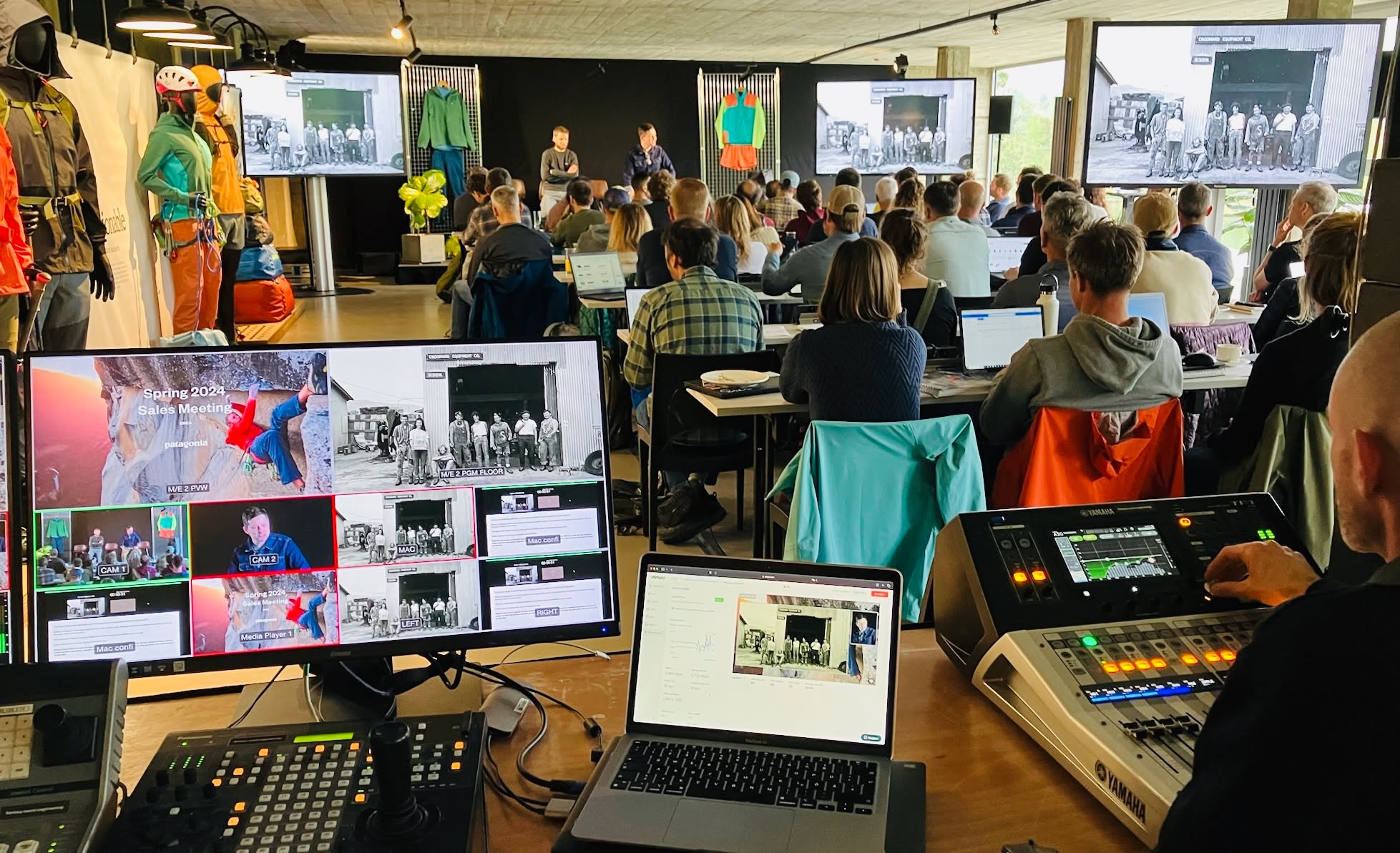 LIVE PRODUKTIONEN & LIVE STREAMING
Wir sind Ihr Spezialist für die Planung & Umsetzung von Livestreaming, Hybrid Events & Videoproduktionen.Wenn Sie keine Lust mehr auf schlechte Übertragungen, unscharfe Bilder und Kommunikationschwierigkeiten haben, dann sind Sie bei uns richtig!
- modernste Kamera Technik
- professionelle Audio- und Bildübertragung
- Live-Chatfunktionen
- personalisierte Landingpage
- Logoeinbindungen
- Social Media Integration
- Aufzeichnung & Nachbearbeitung
#fantasyevents #fantasy #fantasyeventengineering #eventengineering #tirol #topservice #professionell #zuverlässig #events #live #liveproduktion #livestreaming #hybridevent #livestream #videoproduction