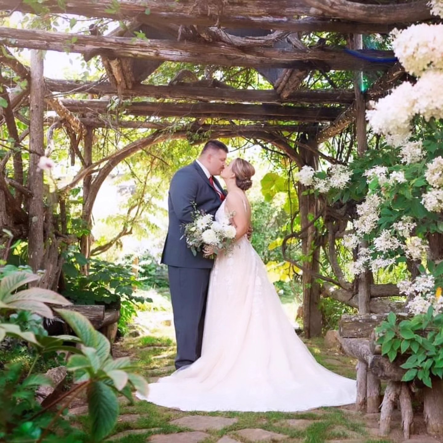There’s something undeniably special about locally grown flowers 🤍
This bouquet is a perfect example—fresh, seasonal blooms that feel effortless, romantic, and deeply connected to the moment.
Choosing locally grown florals not only supports our community growers, but also gives your wedding designs a naturally unique, just-picked beauty you simply can’t replicate.
Every stem tells a story of the season 🌿
If you’re dreaming of florals that feel organic, artful, and truly one-of-a-kind, let’s bring that vision to life together. Our designs are thoughtfully curated with the freshest blooms available—always with intention, always with heart.
✨ Now booking 2026 weddings
📩 Inquire today to schedule your consultation - www.calendly.com/archernbliss
#weddingflowers #weddingflorist #localflowers #sustainablity #wisconsinwedding