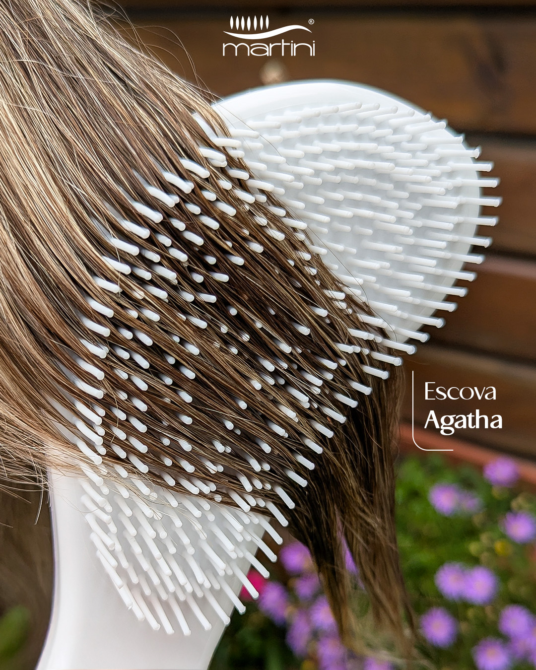 Sabe aquele tipo de produto que todo mundo usa no dia a dia?
A escova Agatha é assim: funcional, bonita e com ótima aceitação, perfeita para estar no seu mix ou até fazer parte de ações especiais com os seus clientes.
Com a possibilidade de personalização, ela se transforma em um brinde útil, que carrega a sua marca e continua presente na rotina de quem recebe.
Um cuidado simples… que vira conexão com o seu cliente.
📩 Fale com a nossa equipe e personalize a sua linha