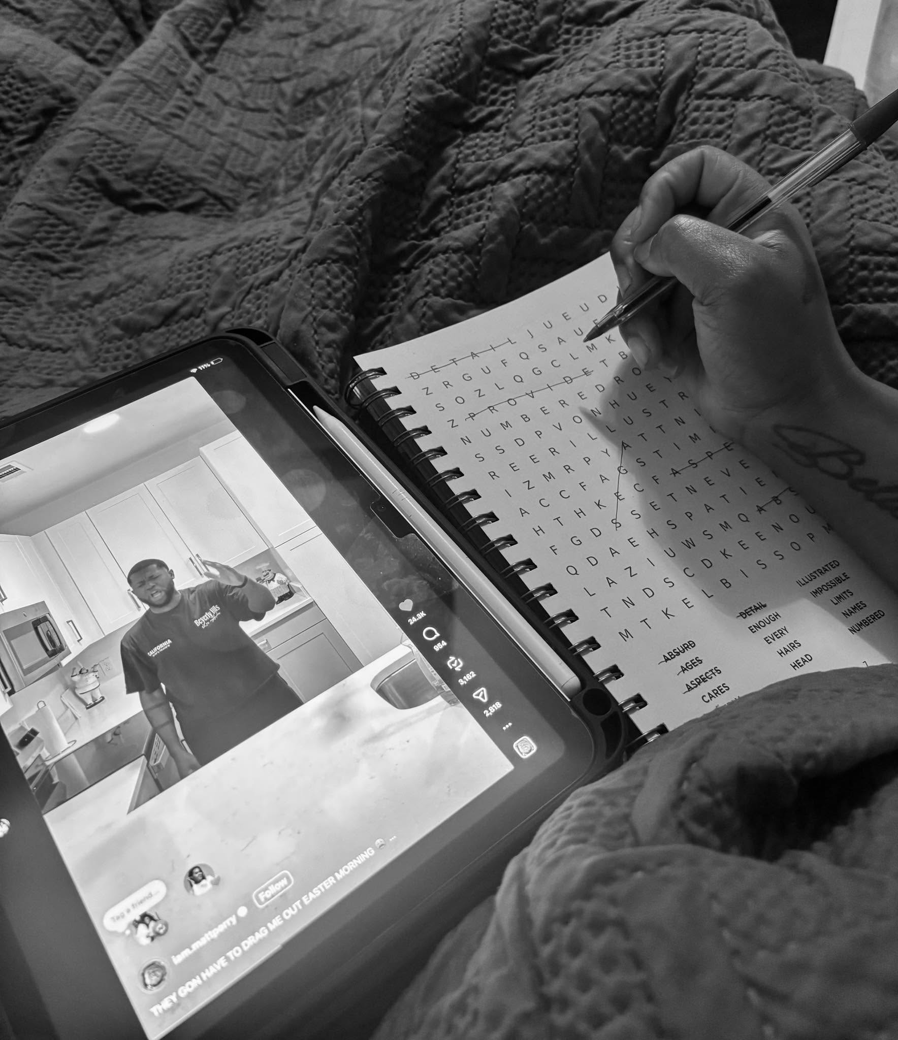 Itâs okay to take a moment every now and then to just đđĄđąđ„đ„, đŹđđ«đšđ„đ„, đđ§đ đđš đ đ„đąđ„ đđ«đšđŹđŹđ°đšđ«đ đ©đźđłđłđ„đđ§©đ
Slow down. Breathe. Reset. đ§ đ
Not every moment has to be âdoingâ đ
đ±đđđ đđđđ đđđđ a đđđđđđ đ
đđđđâđ đđđđ đđđđ đ đđđđđ.