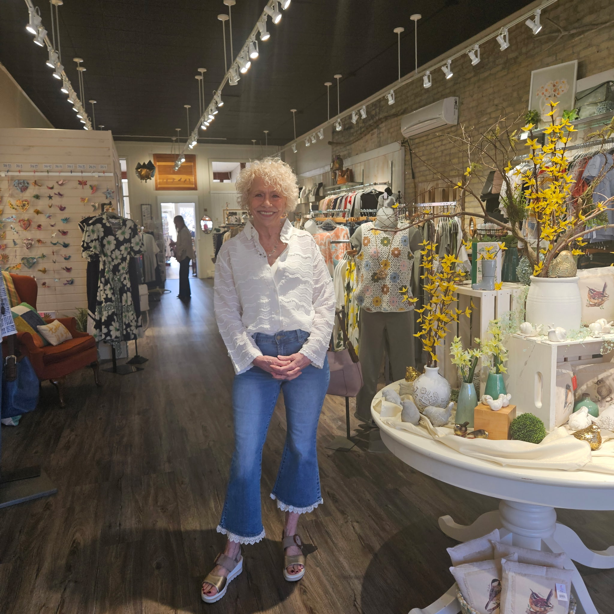 Effortless style, coming right up ✨
Patty is absolutely glowing in this look—and we’re a little obsessed 😍 She’s wearing a Coco & Carmen Jenny button up top paired with their perfectly flattering jeans Lace Bottom Capri's also from Coco & Carmen, and it’s the kind of outfit that just *works*… easy, comfortable, and so put-together.
From the feminine texture on the blouse to the fun little detail at the hem of the jeans, this look is all about feeling confident without overthinking it 💛
Huge thank you to Patty for sharing her style with us—you make this outfit even cuter! 💫
Stop in to try it on for yourself… trust us, you’re going to love it 😉
#LarkStyle #EffortlessFashion #BoutiqueStyle #SpringStyle #StyleInspo #CocoAndCarmen #RealStyleRealWomen
