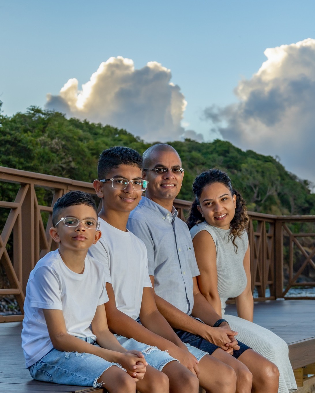 Soft sand, soft light, and a family that just radiates. 🤍
Timeless moments like these never go out of style.
Want to capture your family vacation?
Send us a message or click the link in our bio to book your session.
#FamilyPhotoshoot #BeachFamilySession #StLuciaPhotography #AllWhiteShoot #CapturedMemories
