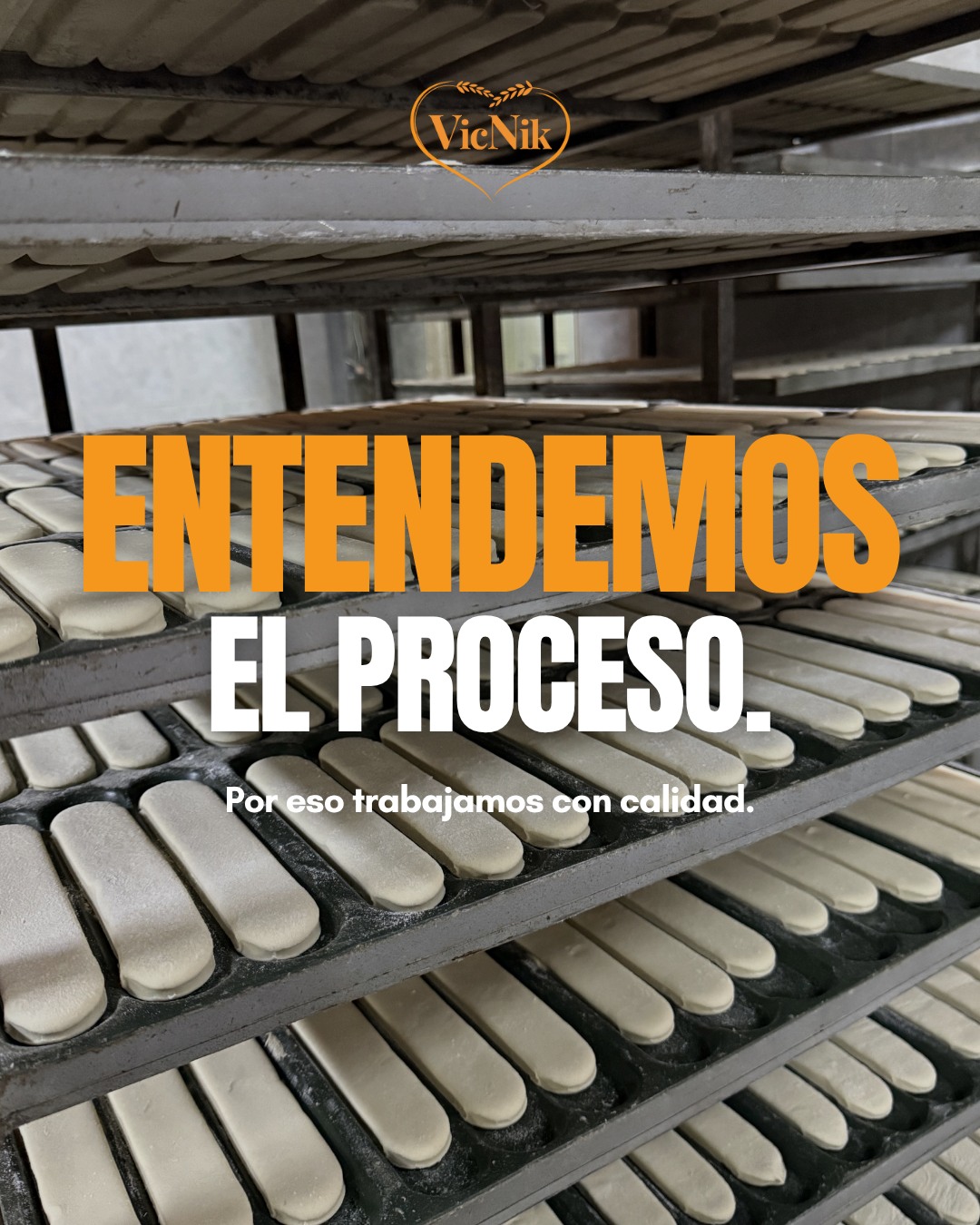 Entendemos el proceso 🌾🍞
Desde la masa hasta el horneado, cuidamos cada etapa para lograr un pan de calidad constante.
Porque cuando el proceso importa, el resultado se nota.
#ProcesoDeCalidad #HechoConCuidado #PanDeVerdad #MasaBienHecha #CalidadQueSeNota