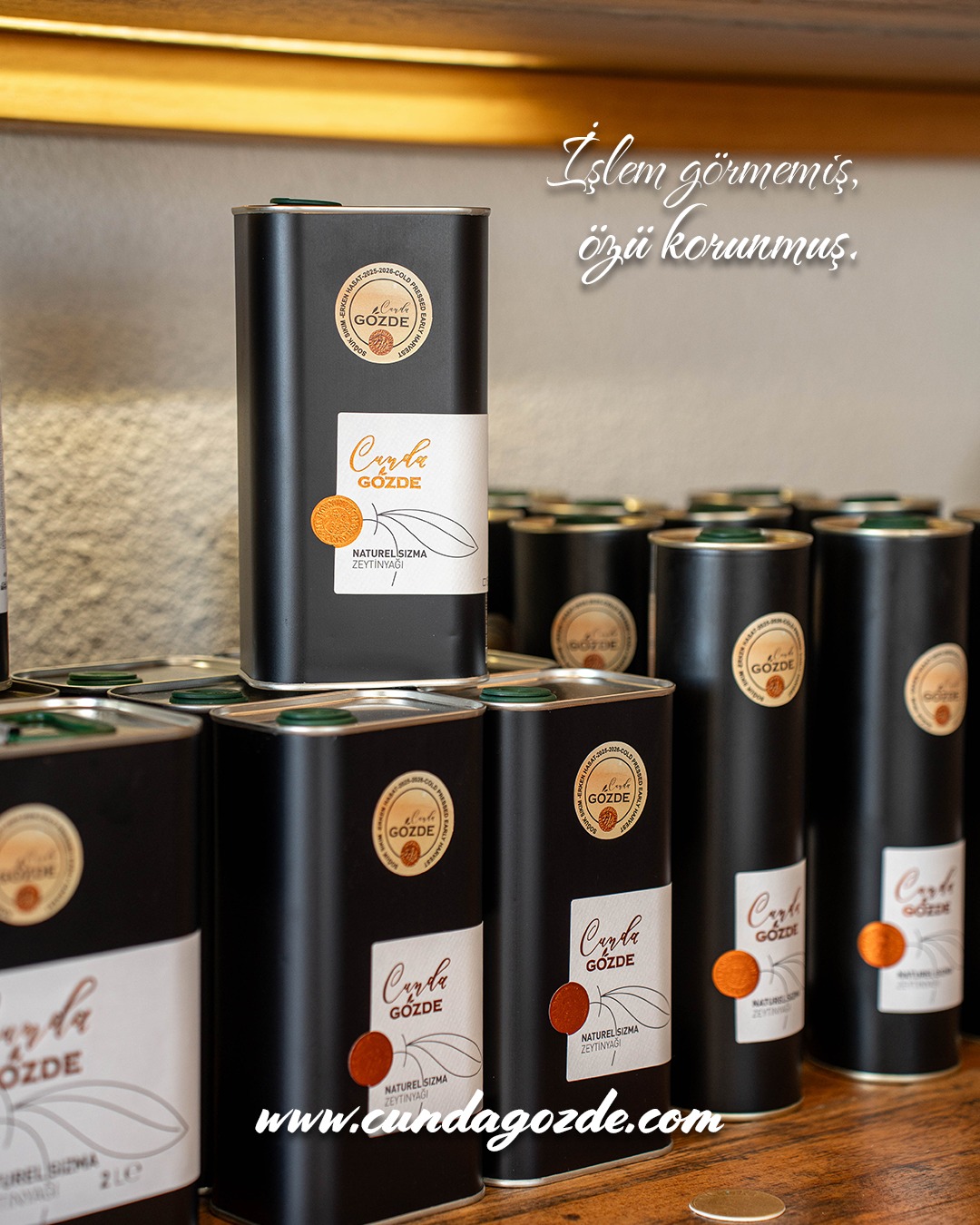 İçinde sadece doğanın kendi dokunuşu, ruhunda ise Cunda var.
👉🏻www.cundagozde.com
#cundaadası #zeytinyağı #zeytin #yöreselürünler