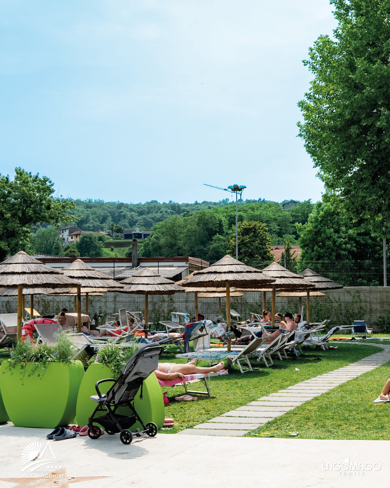 Un luogo dove la fantasia incontra la realtà 🎈
Il Camping Village Lago Maggiore è pensato per le famiglie, per i bambini, per chi cerca una vacanza fatta di libertà, gioco e natura.
Qui i più piccoli possono esplorare, divertirsi e vivere ogni giornata come un’avventura, mentre i genitori ritrovano il piacere di rilassarsi davvero.
Immerso nel verde, il villaggio diventa uno spazio sicuro e accogliente dove creare ricordi, emozioni e momenti da condividere insieme.
Perché le vacanze più belle sono quelle vissute con chi ami ✨
🇬🇧 A place where imagination comes to life. 🎈
Camping Village Lago Maggiore is designed for families, children and anyone looking for a holiday filled with freedom, fun and nature.
Here, little ones can explore, have fun and treat every day as an adventure, whilst parents can finally relax.
Surrounded by greenery, the Village becomes a safe and welcoming space where new memories, emotions and moments are shared.
Because the best holidays are those spent with the people you love. ✨
🏕 @lagomag
🌈 @lagomagofamily
🌳 @camping_eden
🏖 @italialido
🦢 @edenvillage_lagomaggiore
#CampingVillageLagoMaggiore
#VacanzeSulLagoMaggiore
#FamilyHolidayItaly
#LagoMaggioreExperience
#EstateInFamiglia