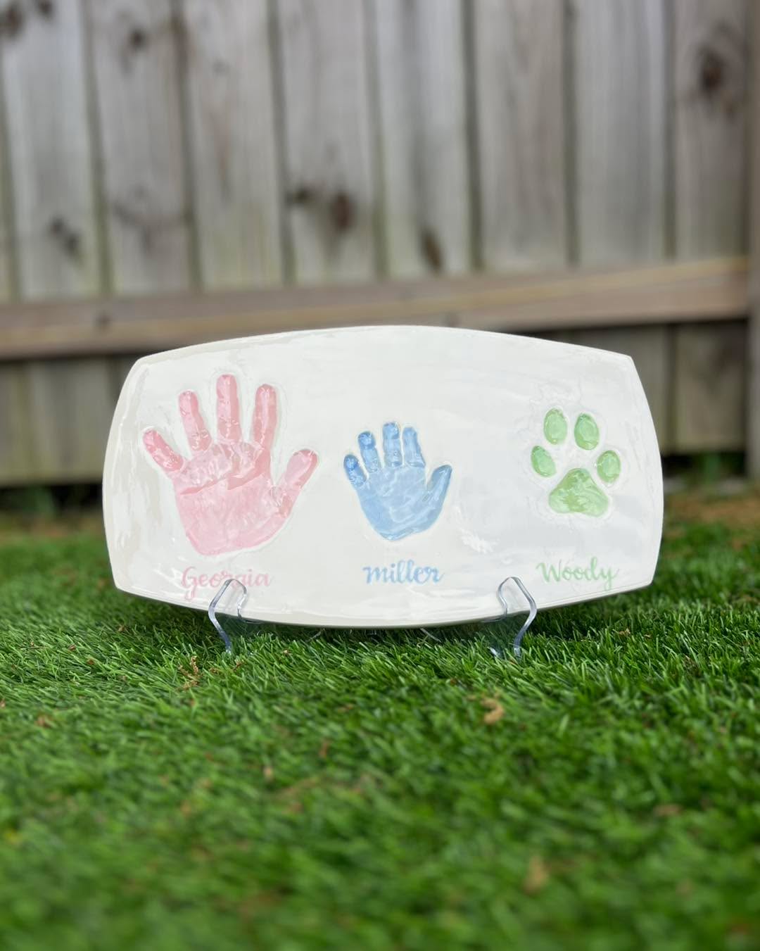 Wishing everyone a dog gone good Easter weekend! 🐾 don’t forget that pets are always welcome to join in on the fun of an appointment!
Book yours through the link in my bio.