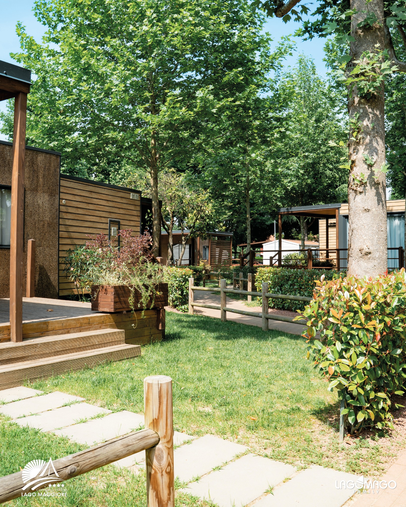 Il verde è il nostro valore più grande 🌿
Ogni anno al Camping Village Lago Maggiore ci impegniamo a rendere il villaggio sempre più sostenibile, attraverso nuove piantumazioni e una gestione attenta degli spazi naturali.
Crediamo che la natura non sia solo il contorno della vacanza, ma il suo cuore.
Per questo lavoriamo ogni giorno per ridurre gli sprechi e preservare l’ambiente che ci circonda.
Un piccolo gesto alla volta, per un futuro più green 🌱Perché prendersi cura del luogo in cui viviamo… significa prendersi cura anche di chi lo vive ✨
🇬🇧 Green is our most important value. 🌿
Each year, we are committed to making Camping Village Lago Maggiore increasingly sustainable by new planting and careful management of natural spaces.
To us, nature is not just the backdrop to a holiday, but its very heart.
This is why we work constantly to reduce waste and preserve the surrounding environment.
One small step at a time towards a greener future. 🌱
Taking care of the place we live in, also means taking care of the people who live there, too. ✨
🏕 @lagomag
🌈 @lagomagofamily
🌳 @camping_eden
🏖 @italialido
🦢 @edenvillage_lagomaggiore
#CampingVillageLagoMaggiore
#VacanzeSulLagoMaggiore
#FamilyHolidayItaly
#LagoMaggioreExperience
EstateInFamigl