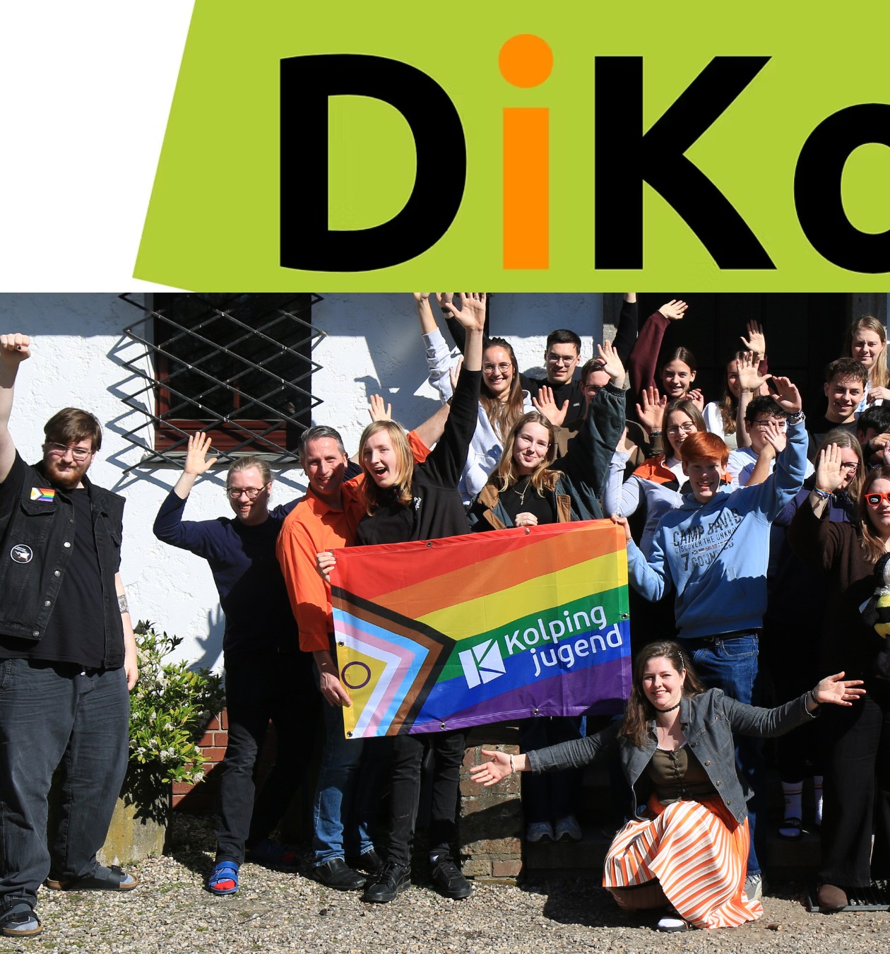 Rückblick Diko 2026🖤🧡
Wir bedanken uns bei allen Teilnehmer*innen für diese große und erfolgreiche Diko 2026.
Wir begrüßen Ben als neues Mitglied in unserer Diözesanleitung (DL).🎉
Und wir begrüßen neue/wiedergewählte Mitglieder in unserem Diözesanen Arbeitskreis (DAK): Naoki, Mats, Johanna, Maurice 🎉
#tbt#diko#jugendverband#demokratie#teilhabe#vielfalt#wahlen#kolpingjugend