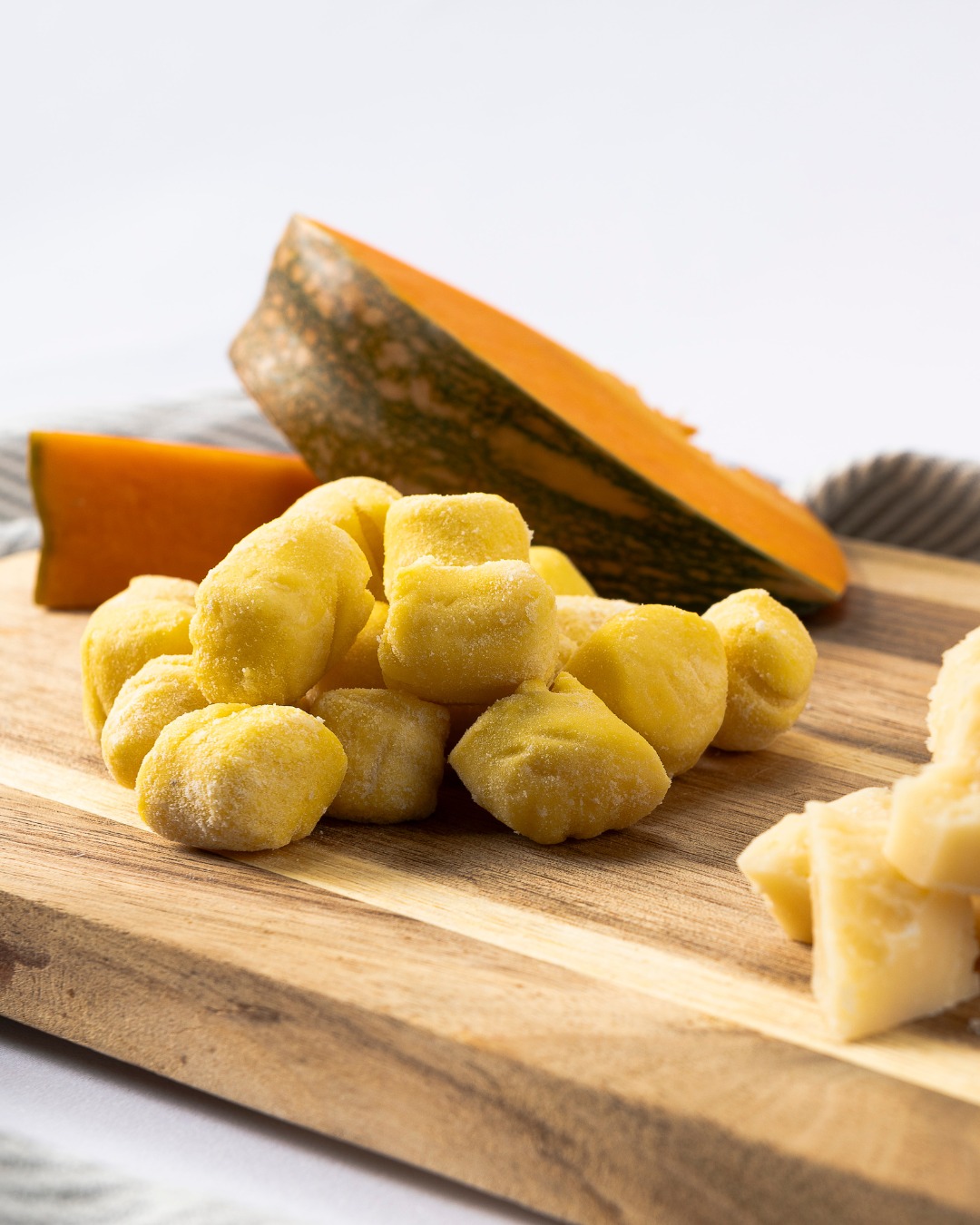 Soft. Pillowy. Ready for sauce.
Creamy? Tomato? Butter & sage? 👀
Pumpkin gnocchi that hold it all.
Gluten free. Vegan. Your call.
#GlutenFreeAustralia
#VeganAustralia
#GnocchiLove
#WhatSauceTonight
#PumpkinGnocchiMood