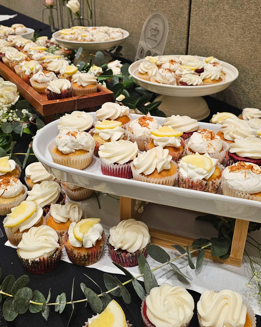 Wedding season is almost here💍🧁
Let us be apart of your special day! We'll handle the sweet treats and set up so you can be stress free on your day. Summer 2026 spots are filling up fast.
#bridal #gfcatering #weddingseason