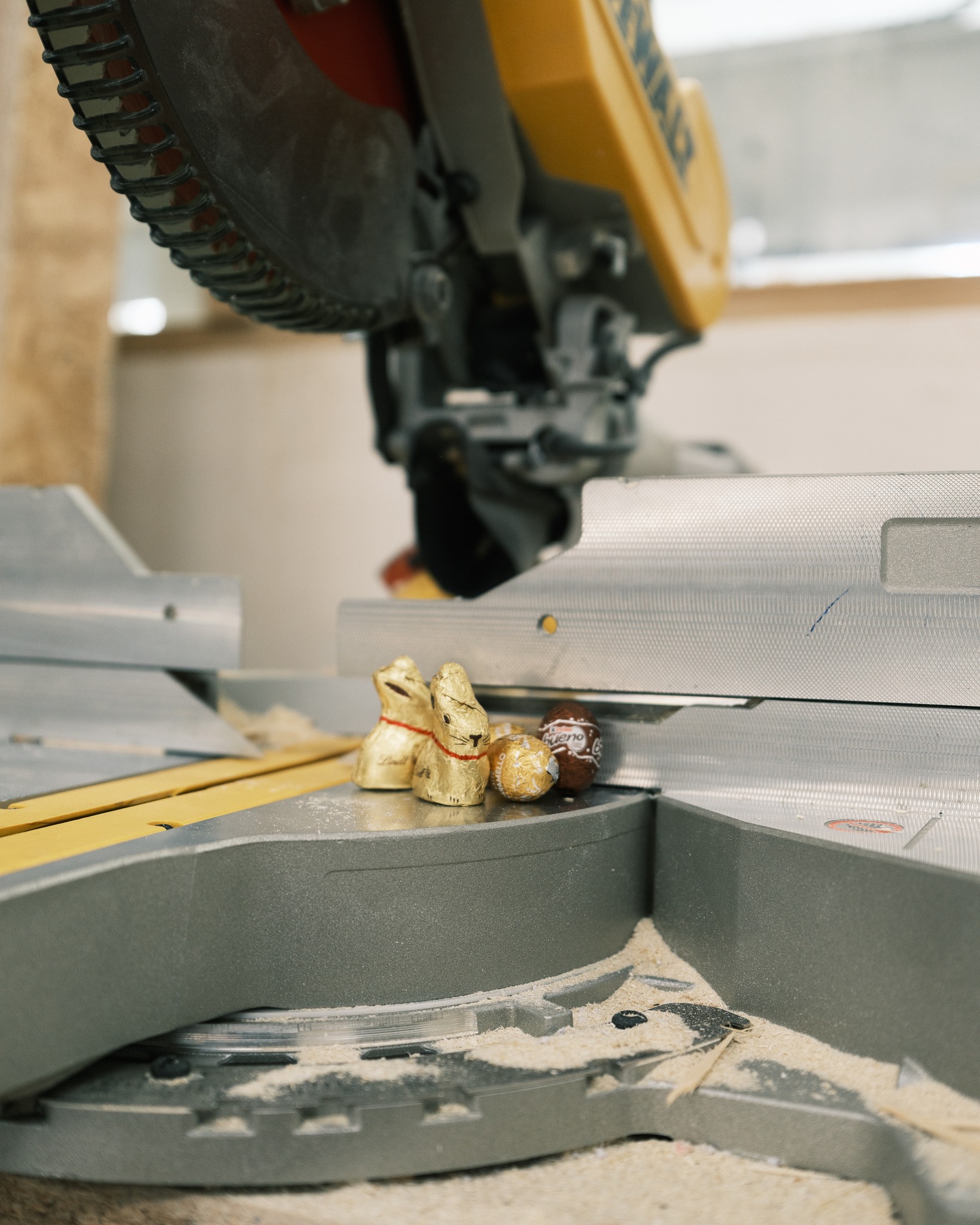 Frohe Ostern! 🐣
Auch unsere Maschinen wurden vom Osterhasen ein paar Tage in die Pause geschickt. 🛠️
𝗪𝗶𝗿 𝘄ü𝗻𝘀𝗰𝗵𝗲𝗻 𝗲𝘂𝗰𝗵 𝗲𝗻𝘁𝘀𝗽𝗮𝗻𝗻𝘁𝗲 𝗙𝗲𝗶𝗲𝗿𝘁𝗮𝗴𝗲!
Euer Walter Meinrad Team
.
.
.
#waltermeinrad