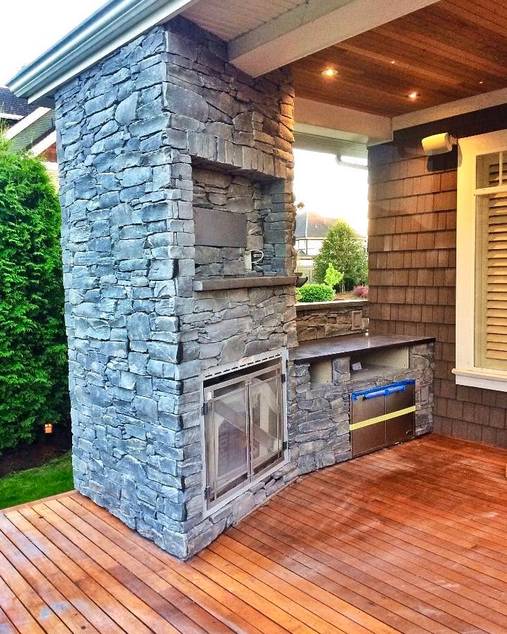 Throwback Thursday again?! Here’s a nice entertainment centre out on the deck. Check out that polished concrete cap! #fireplacefeature #fireplace #customstonework #custombuilds #stoneveneer #naturalstone #outdoorliving #outdoorkitchen #backyarddesign #stonemasonry