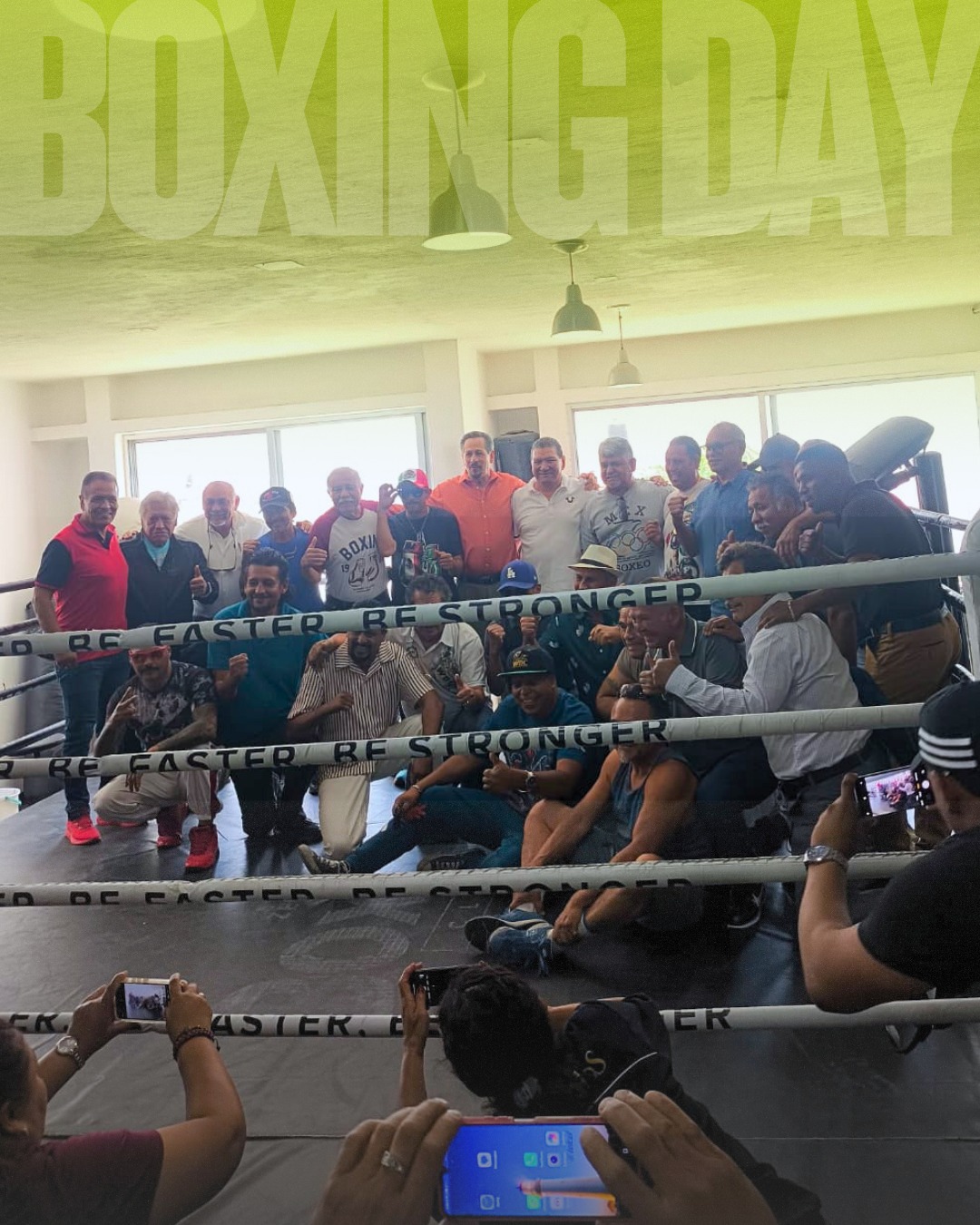 🥊La crema y nata del BOXEO de antaño.🥊
¡GRACIAS! por su asistencia en esta EDICIÓN de EXHIBICIÓN DE BOX.
Cada edición nos sorprende más la respuesta de los apasionados por el deporte.
¡Solo en Gym GUadalajara! Reunión de GRANDES!
#gymguadalajara #gym #exhibiciondebox #box #reunion