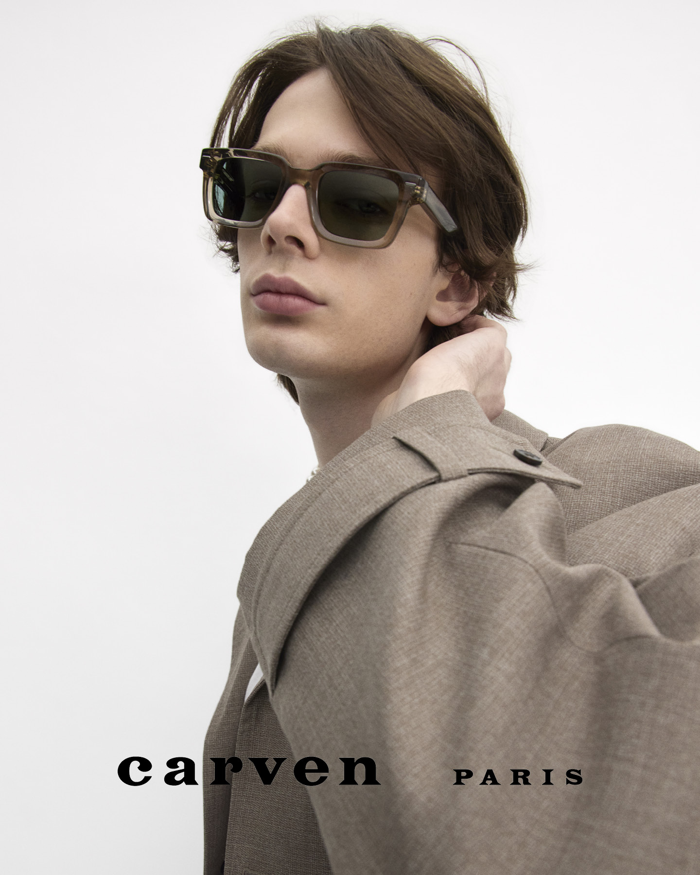 Carven
“Dress & Undress.”
A arte de simplificar o sofisticado, onde cada detalhe da Carven fala mais alto do que o excesso.
“Dress & Undress.”
The art of simplifying sophistication, where every detail of Carven speaks louder than excess.
#carven #carveneyewear #visão #vision #dmdieyewear #grupodmdi #dmdigroup #collection
