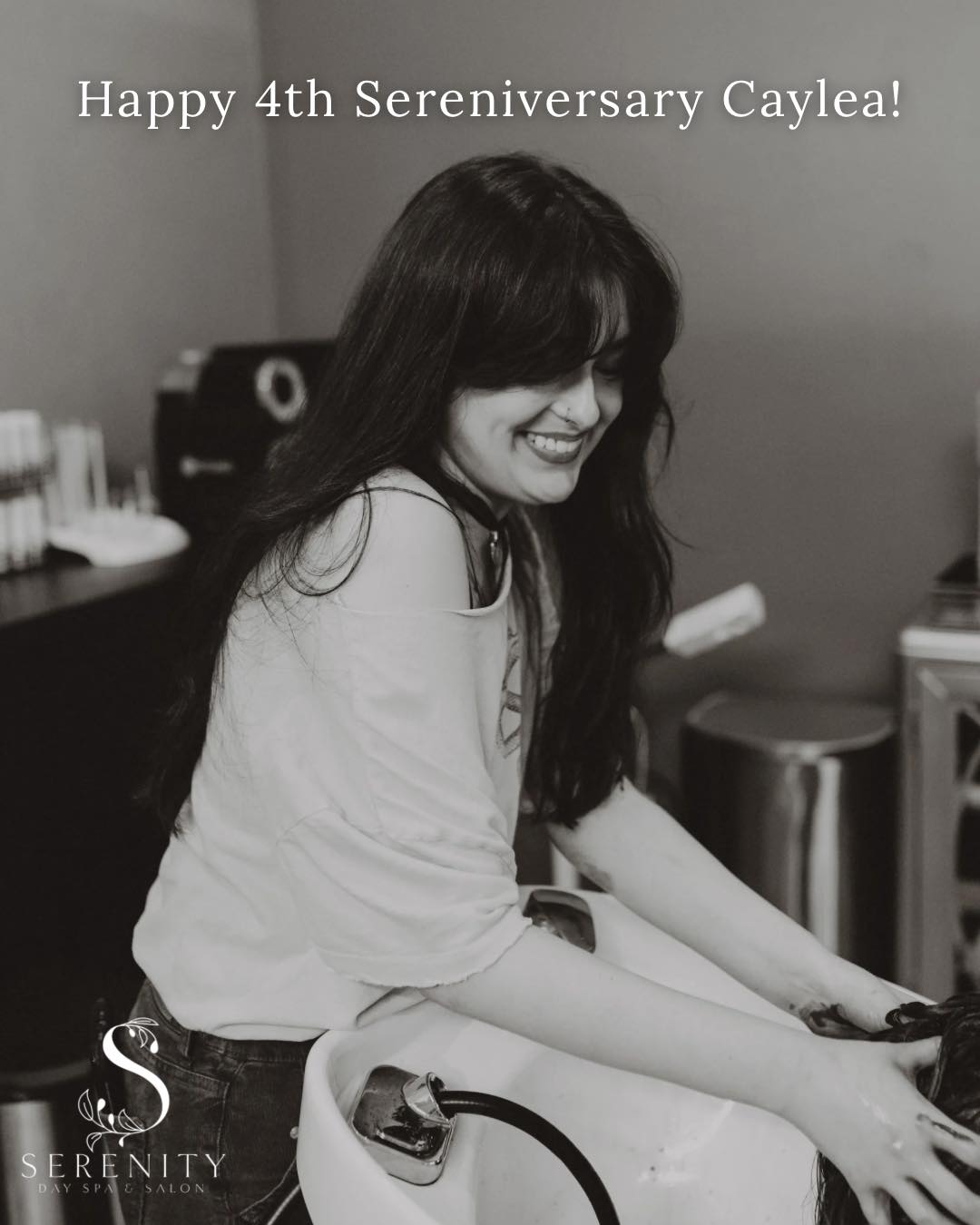 Happy 4th Sereniversary, Caylea ✨
From blowouts and hair color to the most relaxing Japanese head spa, you truly do it all- and you make every client feel so taken care of while doing it! 🤩
Caylea has apprenticed under Ashley for the last 2 years and has gained so much confidence and knowledge! We’re so lucky to have your talent, your heart, and your calm, positive energy here at Serenity 🤍
Everyone help us wish Caylea a happy 4 years at Serenity Day Spa! Book with her by visiting Sdsmagnolia.com or calling 870.234.4000 🥳
Cheers to another year of making people feel beautiful and relaxed-you’re the best, Caylea! 💫