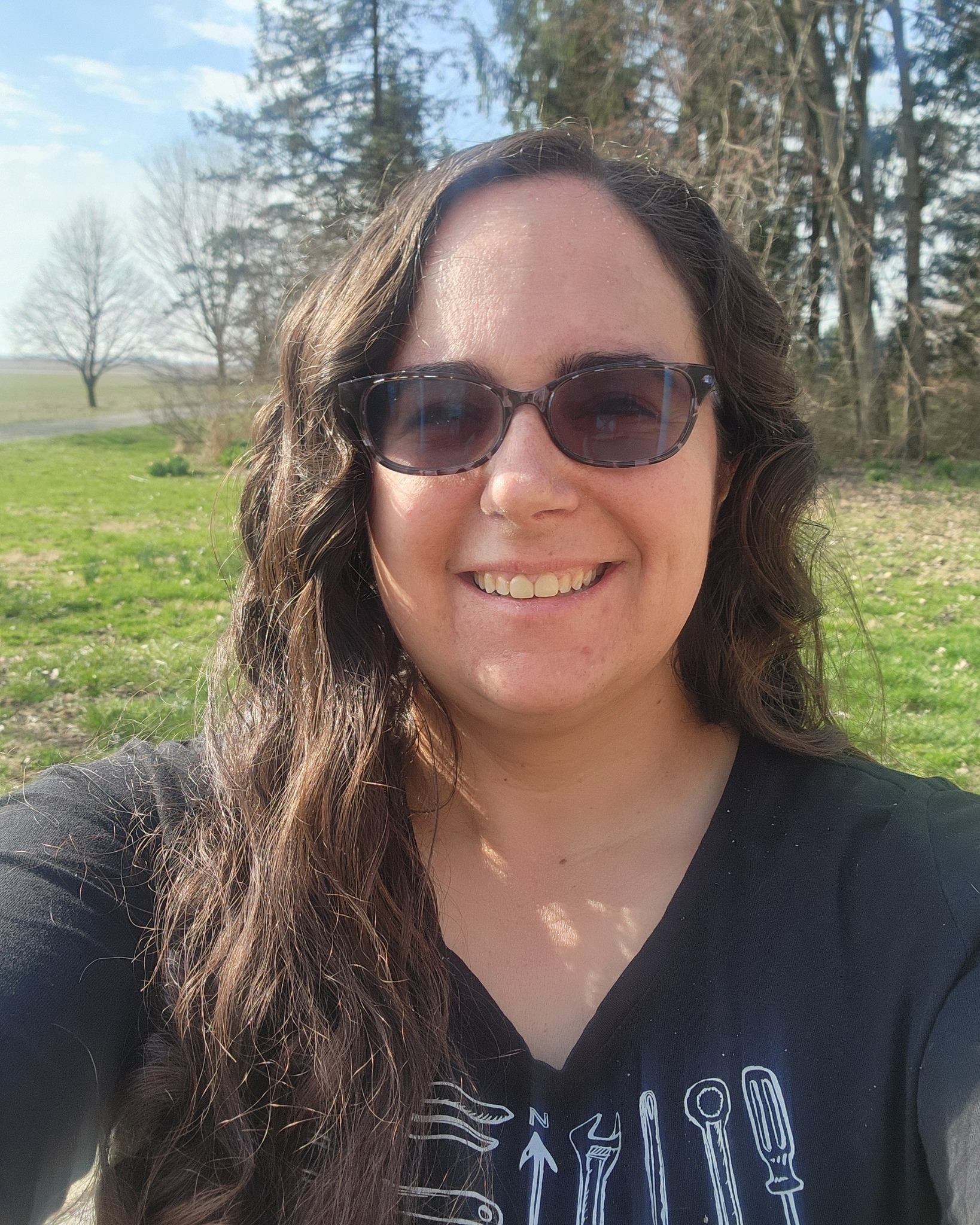 Hi 👋 in case you’re new here—this is me, Nicole.
I’m the one behind The Shire Farm (and usually covered in dirt, not just sunshine 😅).
We’re raising animals the right way, building something meaningful, and sharing a little bit of farm life along the way.
Thanks for being here—it really does mean a lot 💛
#MeetTheFarmer #TheShireFarm #WomenInFarming #KnowYourFarmer #LocalFood