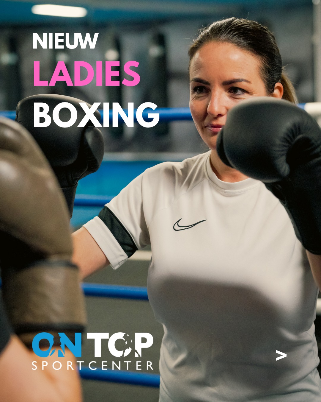 Nieuw bij On Top: Ladies Boxing 💪🩷 Vanaf 15 juni starten we met een 5 weekse boksclinic (van 10 lessen), speciaal bedoeld voor vrouwen.
De Ladies Boxing Package bestaat uit 10 lessen:
Start: 15 juni 2026
Dagen: maandag & donderdag
Tijden: 10:00-10:45
Data: 15, 18, 22, 25 en 29 juni, 2, 6, 9, 13 en 16 juli.
Adres: Moolhoek 5, Rockanje
Niveau: beginners en gevorderden
Kosten: €175 incl. zwachtels
Doe jij mee? 🥊
Koop nu jouw pakket via de website (link in bio).