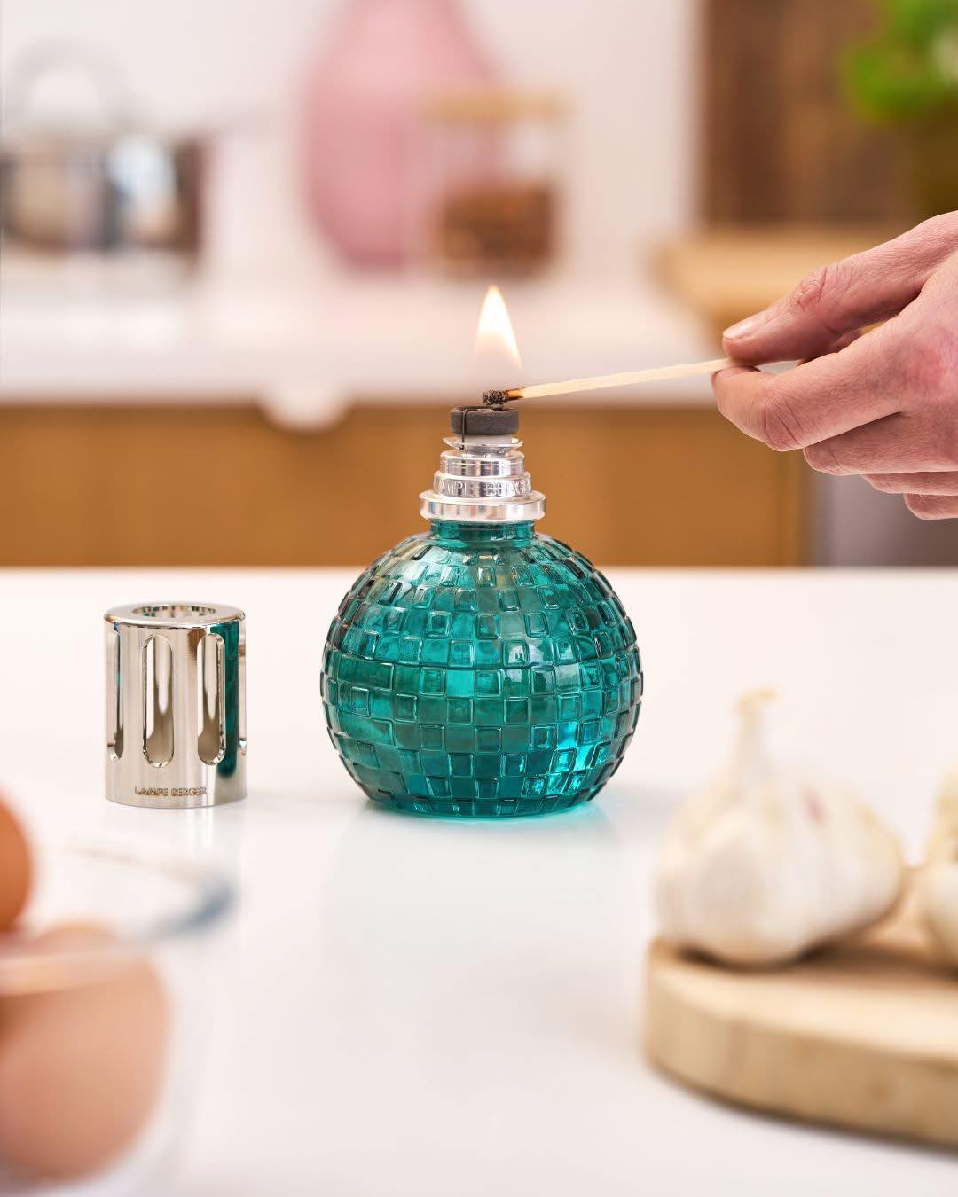 ✨ -25% cette semaine chez Maison Berger ! ✨
Transformez votre intérieur en un véritable cocon parfumé 🕯️
Profitez d’une remise exceptionnelle sur nos lampes iconiques, parfums raffinés et diffuseurs élégants.
🌿 Créez une ambiance unique
🏡 Sublimez votre maison
🎁 Faites plaisir (ou faites-vous plaisir !)
⏳ Offre valable cette semaine seulement — ne la laissez pas s’échapper !
👉 Rendez-vous en boutique dès maintenant
#byTun #bytunshop #MaisonBerger #Promo #Décoration #ParfumDIntérieur